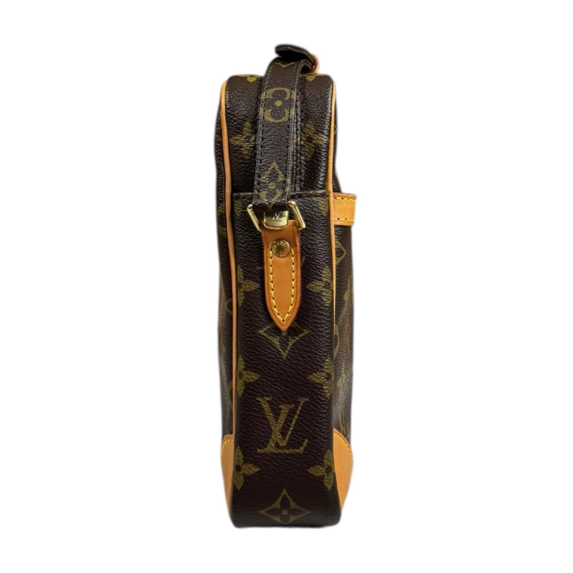 Louis Vuitton Brown Monogram Canvas Shoulder Bag (Pre-Owned)