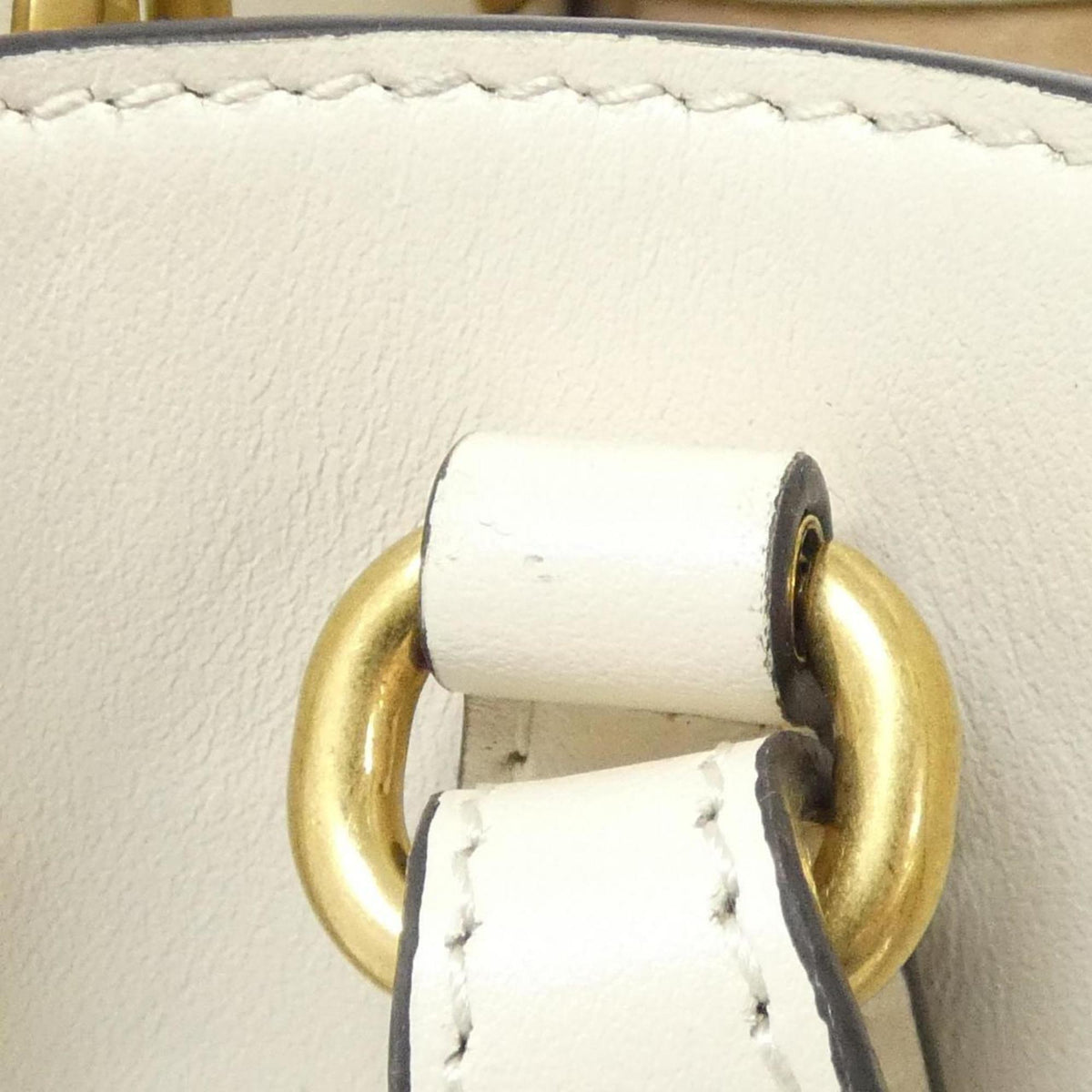 Gucci White Leather Handbag (Pre-Owned)
