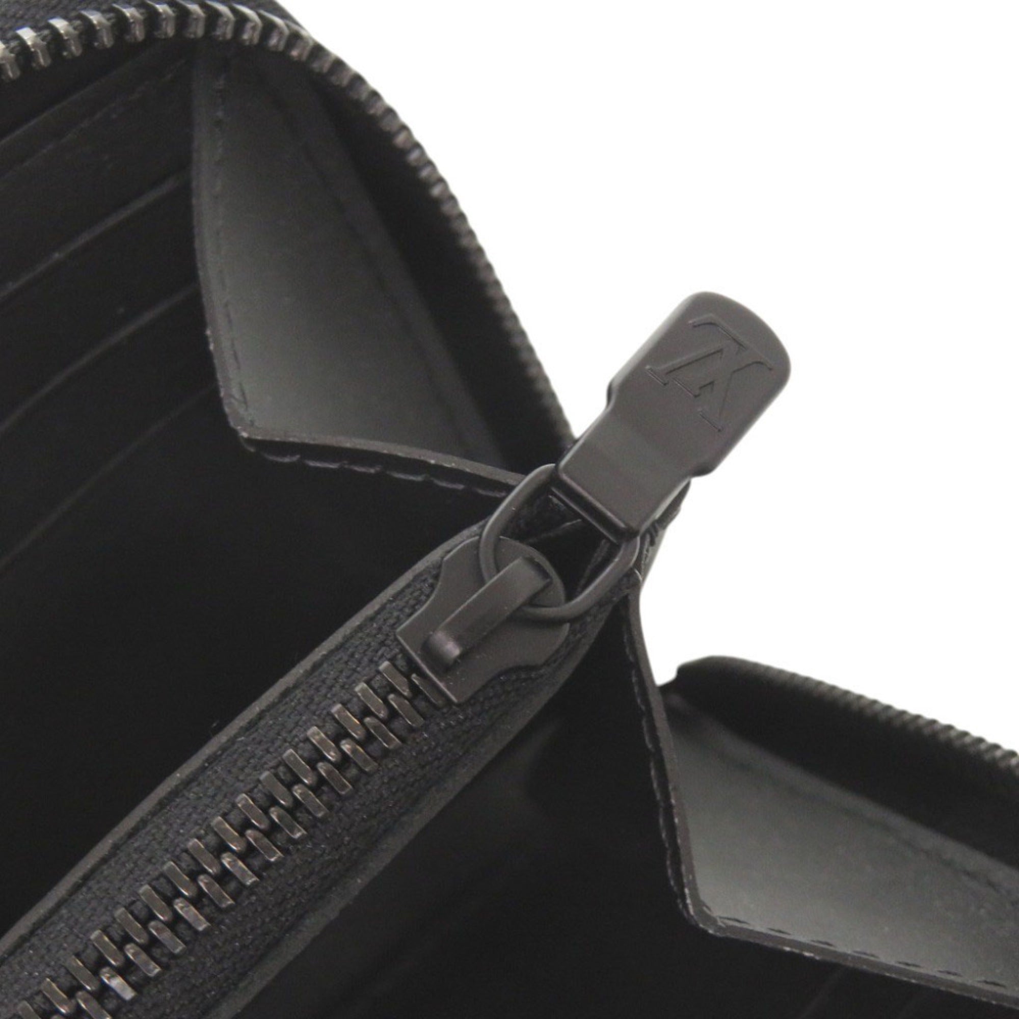 Louis Vuitton Black Monogram Shadow Leather Long Wallet (Bi-Fold) (Pre-Owned)
