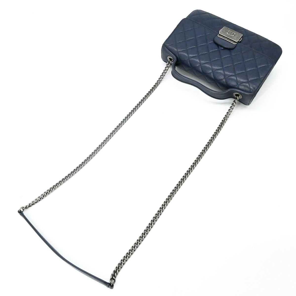 Chanel Matelasse Navy Leather Handbag Shoulder Bag (Pre-Owned)