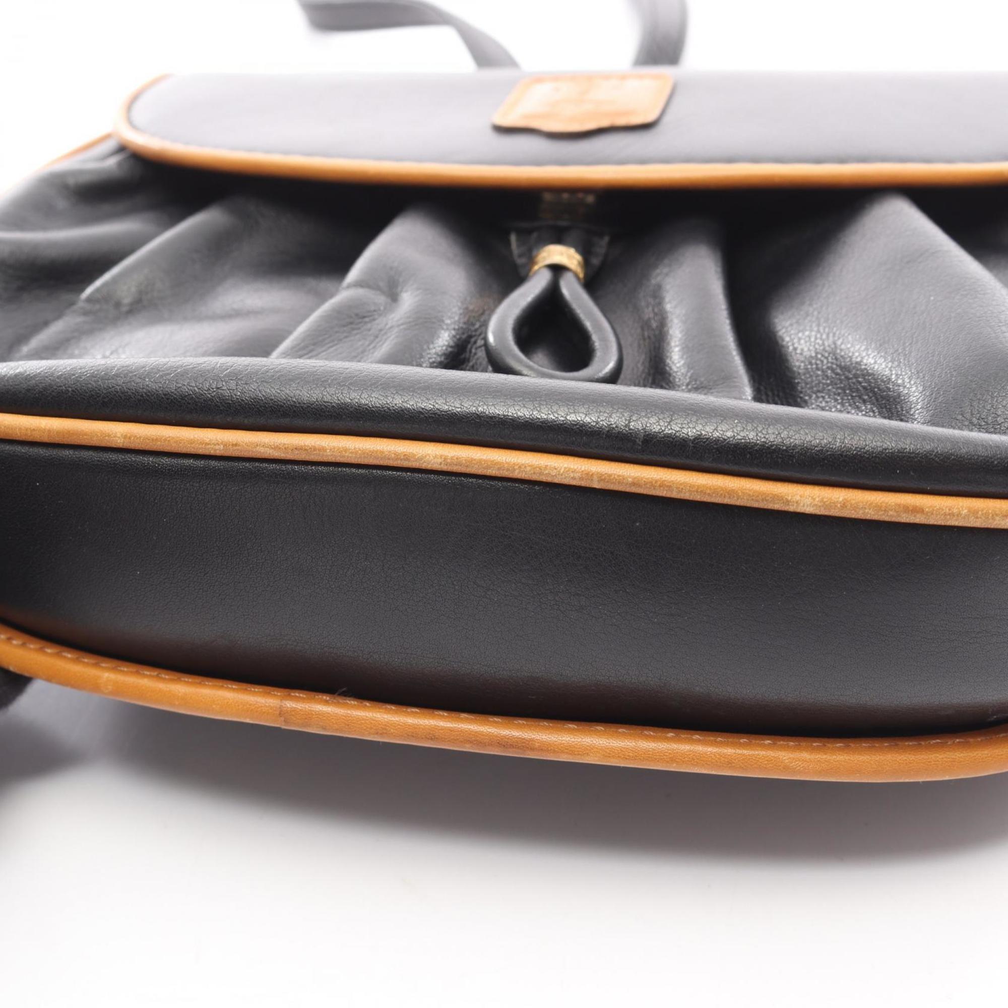 Celine Black Leather Shoulder Bag (Pre-Owned)