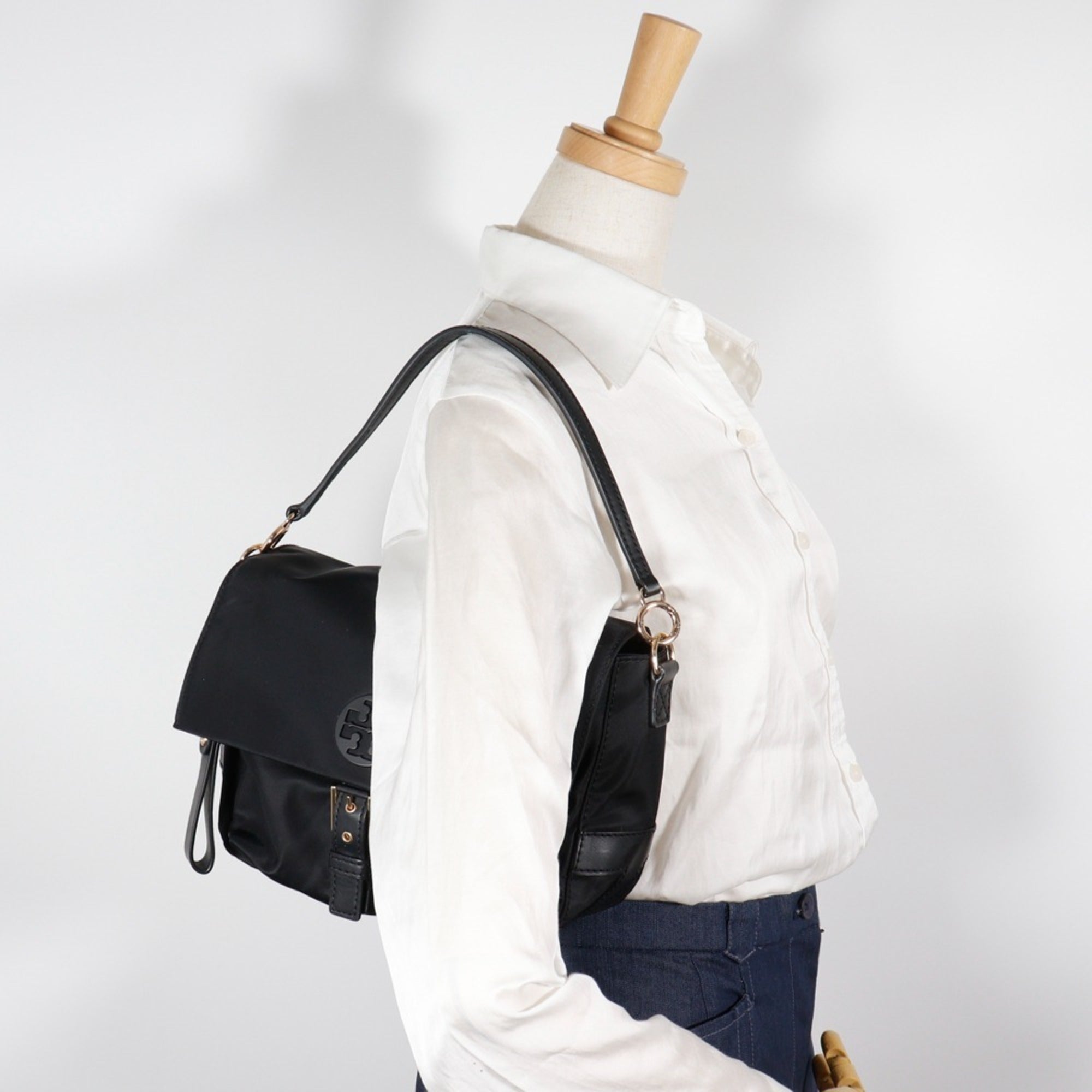 Tory Burch Black Nylon Shoulder Bag (Pre-Owned)