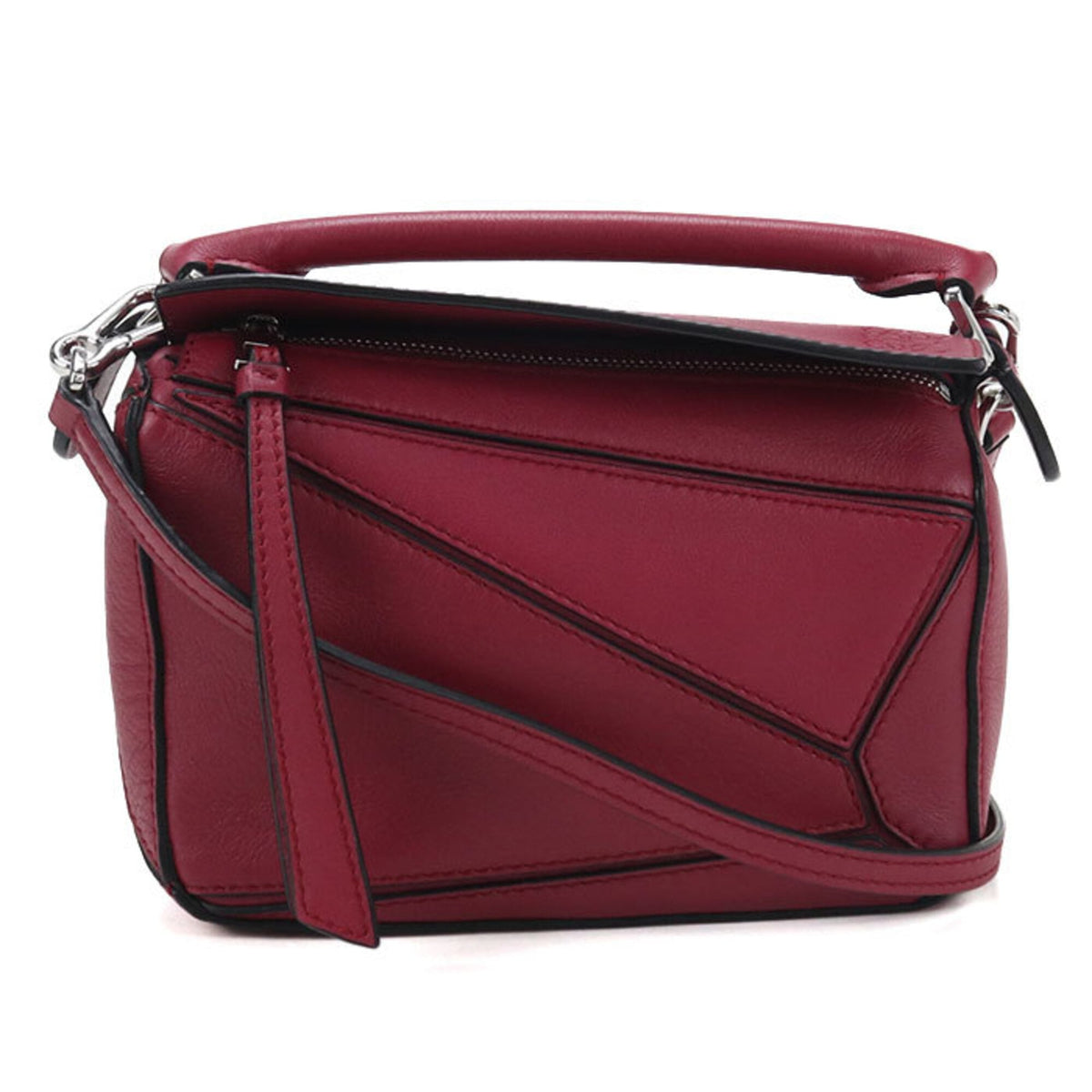 Loewe Red Color Leather Handbag (Pre-Owned)