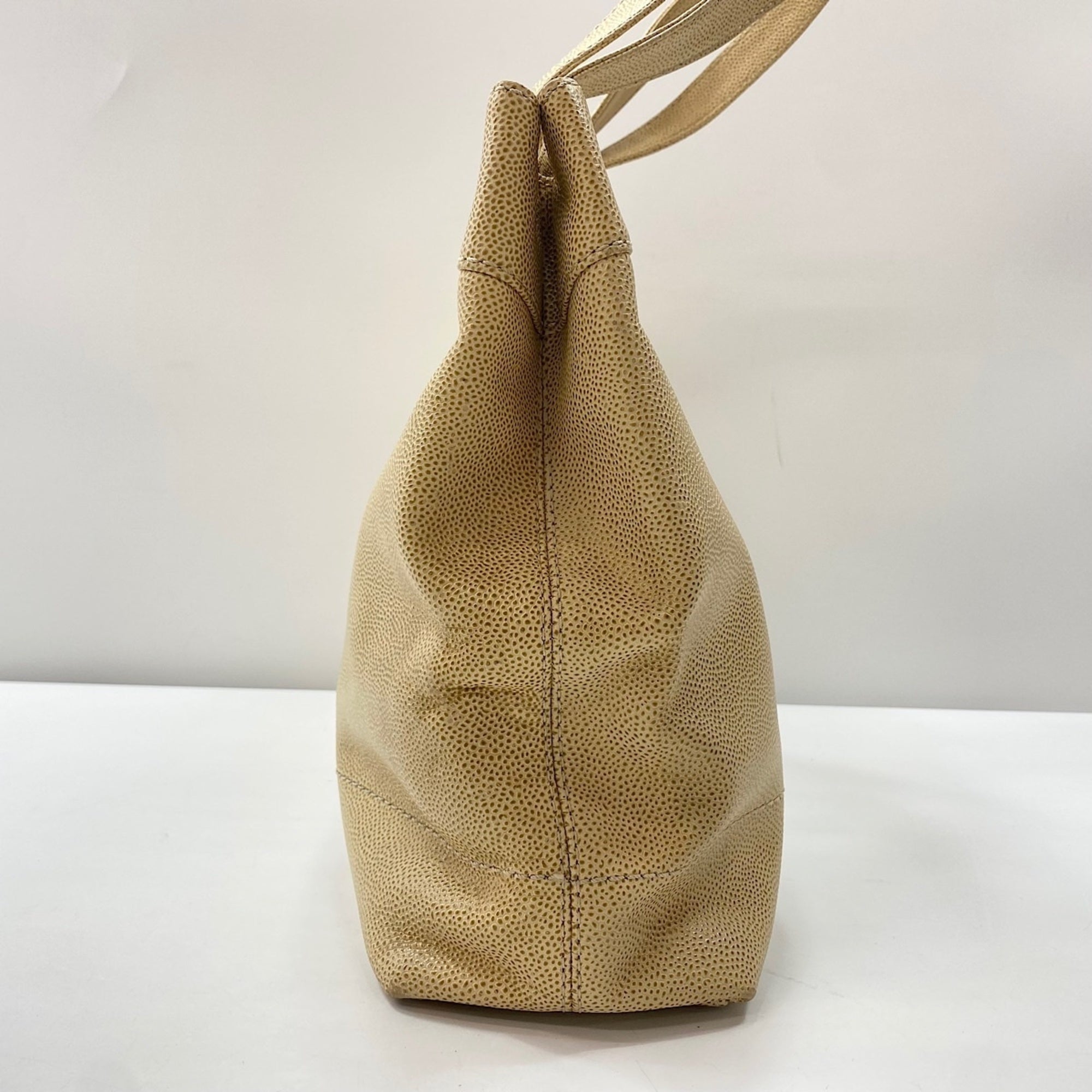 Chanel Beige Tote Bag (Pre-Owned)