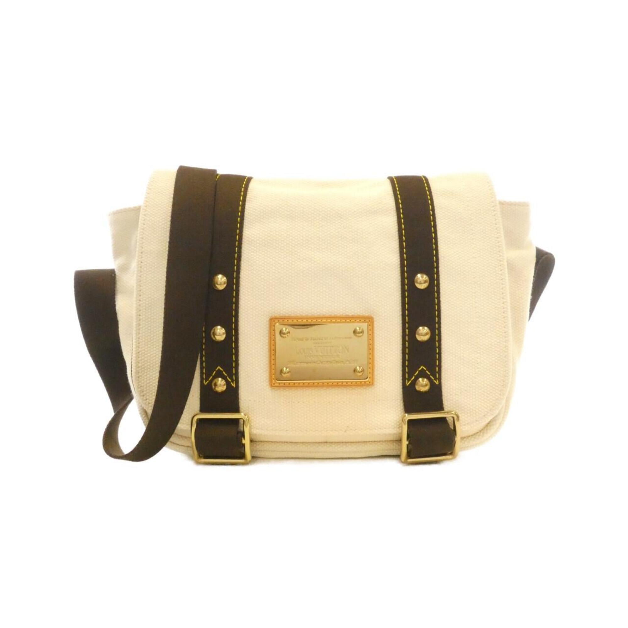 Louis Vuitton White Canvas Shoulder Bag (Pre-Owned)