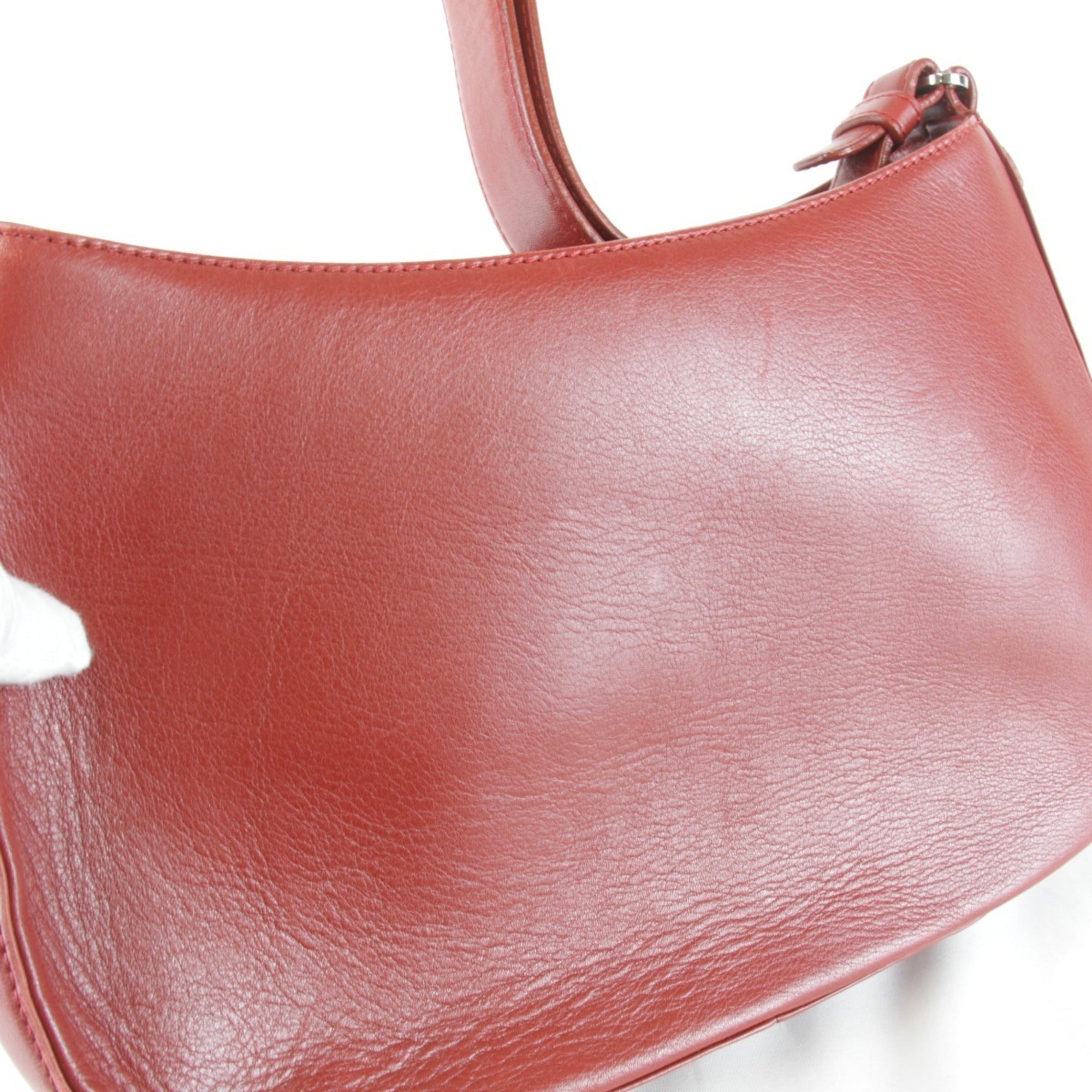 Loewe Red Color Leather Shoulder Bag (Pre-Owned)