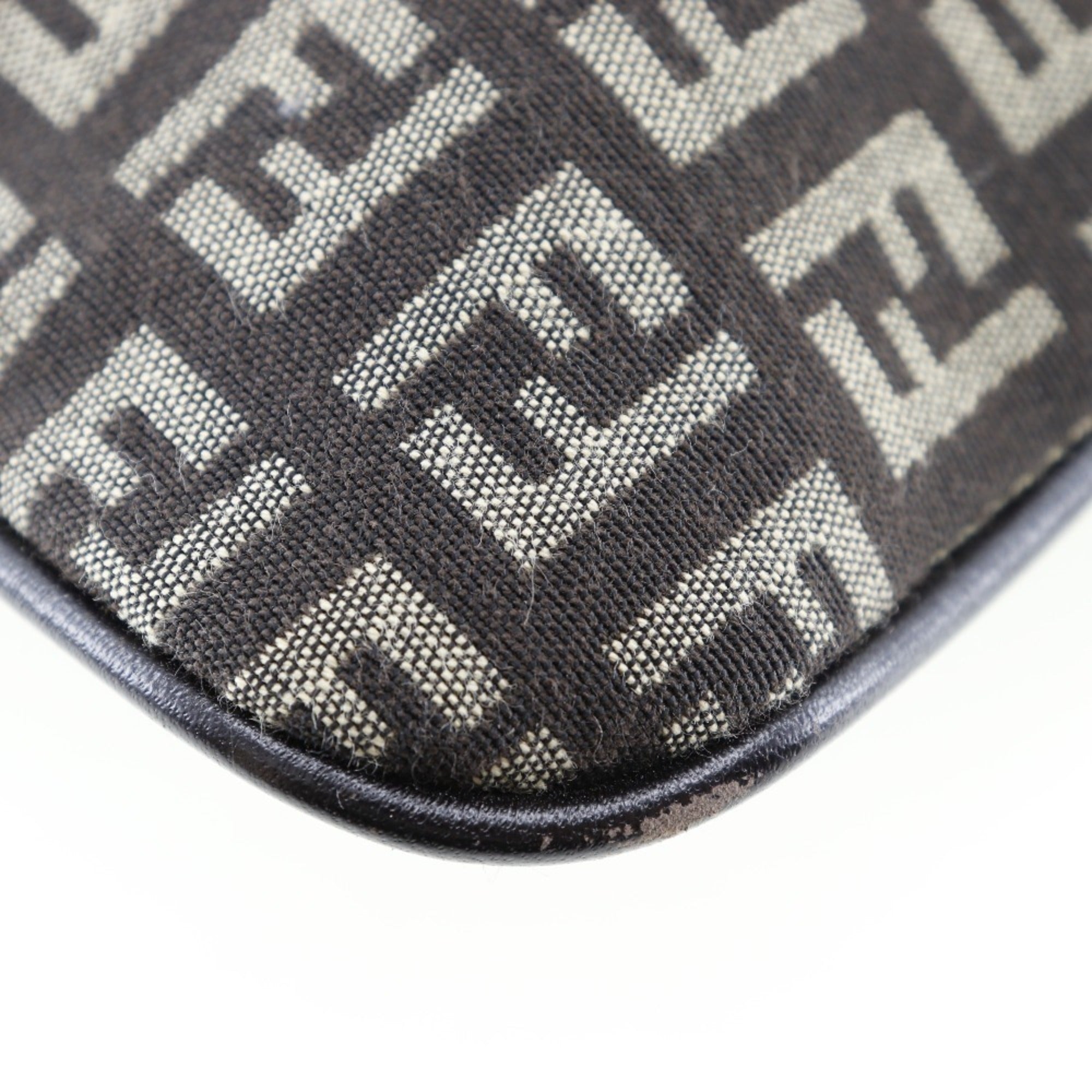 Fendi Zucchino Brown Canvas Shoulder Bag (Pre-Owned)