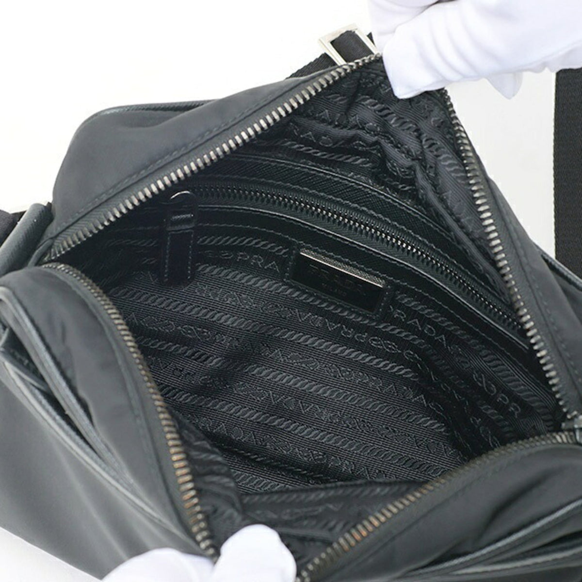 Prada Black Nylon Leather Shoulder Bag (Pre-Owned)
