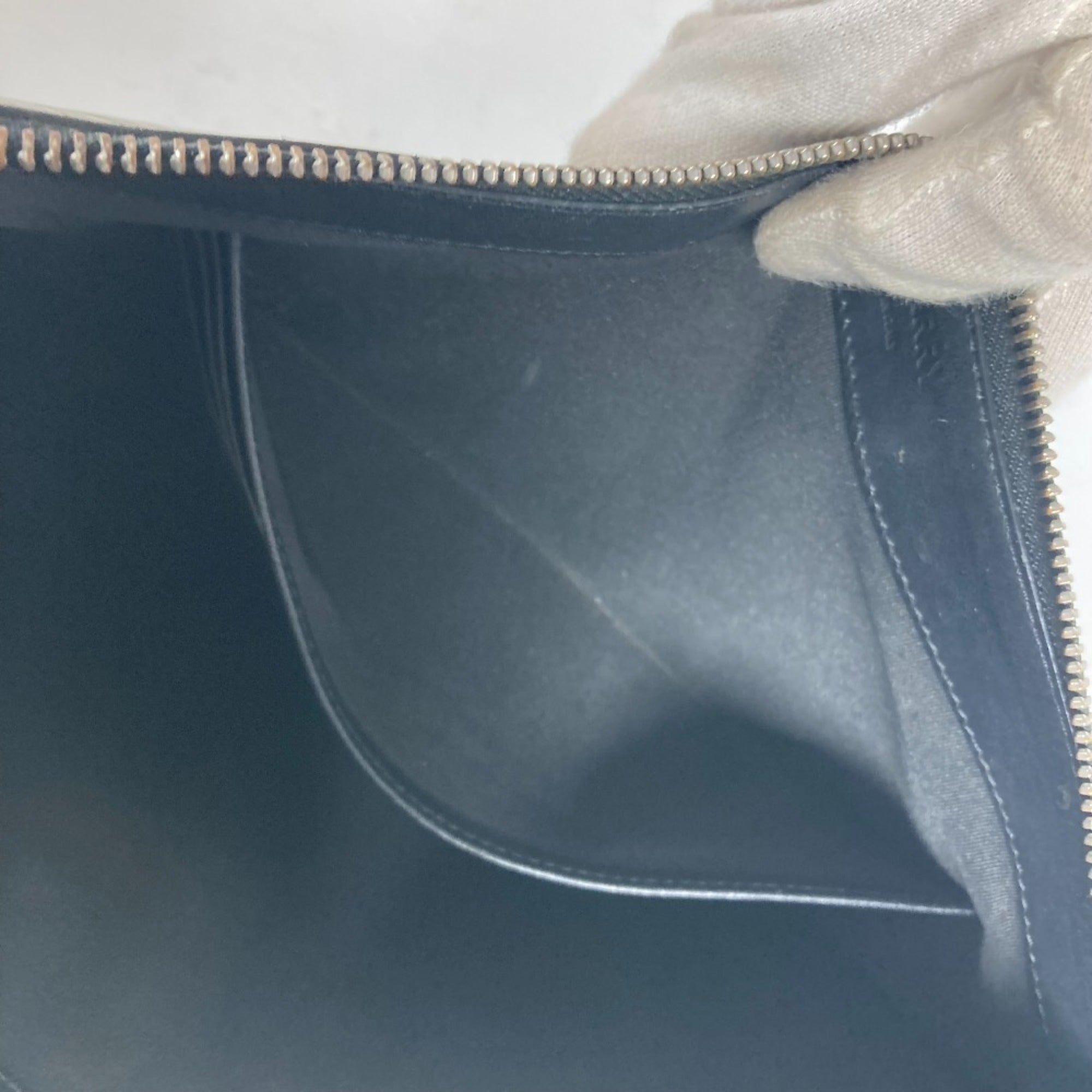 Burberry Black Leather Clutch Bag Pouch (Pre-Owned)
