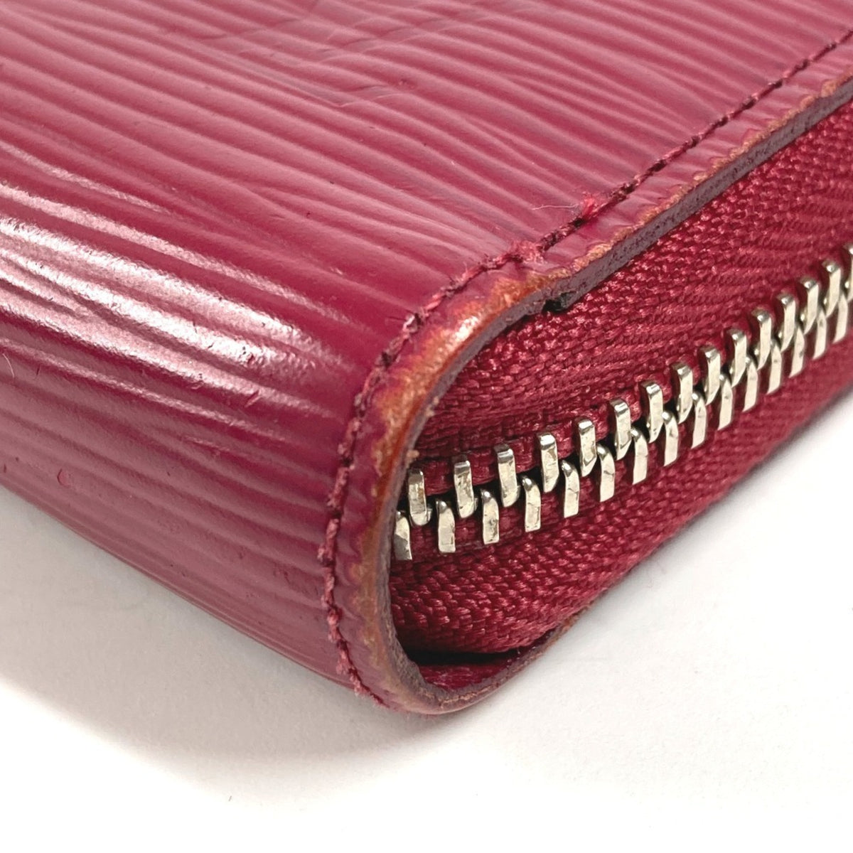 Louis Vuitton Fuchsia Pink Purple Epi Leather Long Wallet (Bi-Fold) (Pre-Owned)