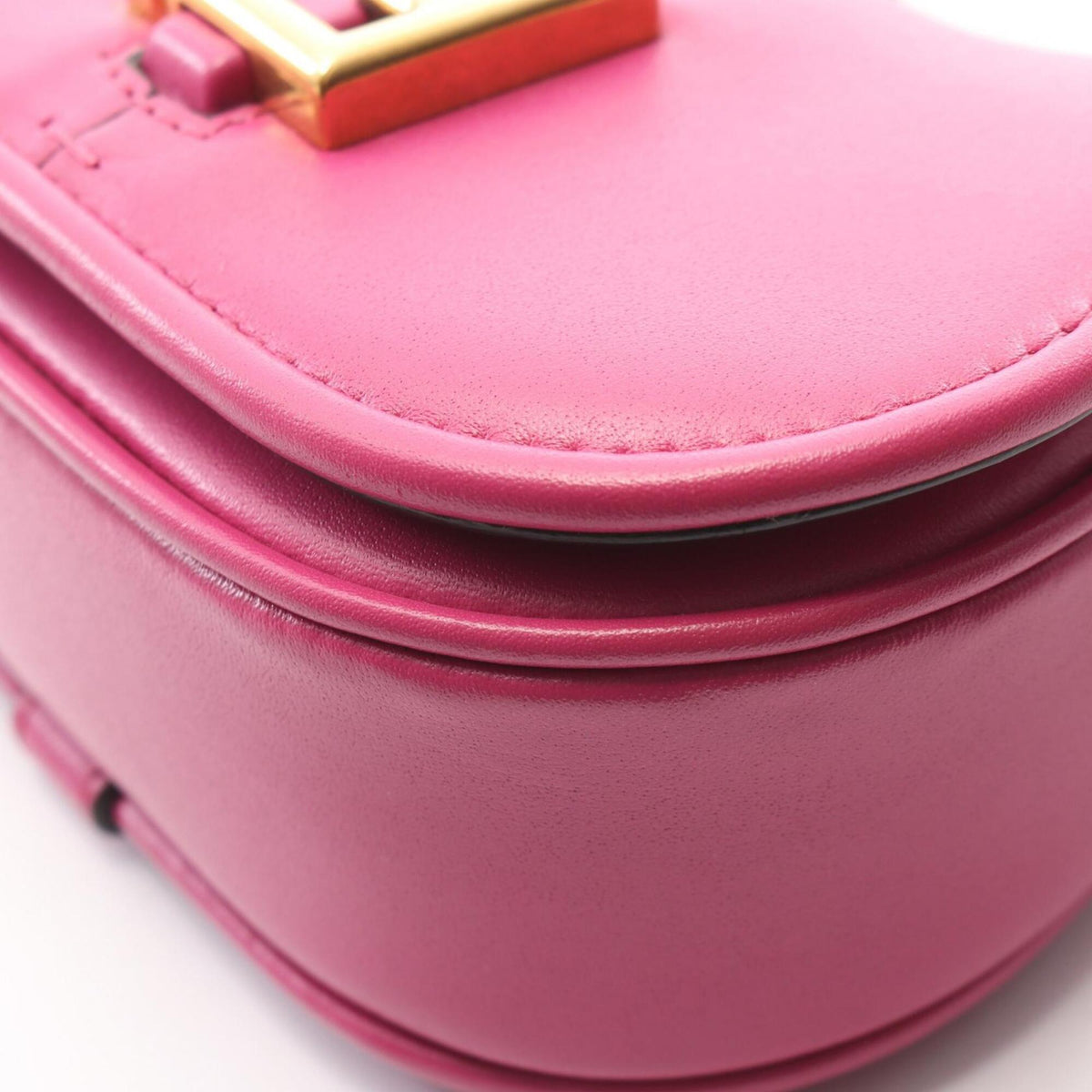 Fendi Pink Leather Handbag Shoulder Bag (Pre-Owned)