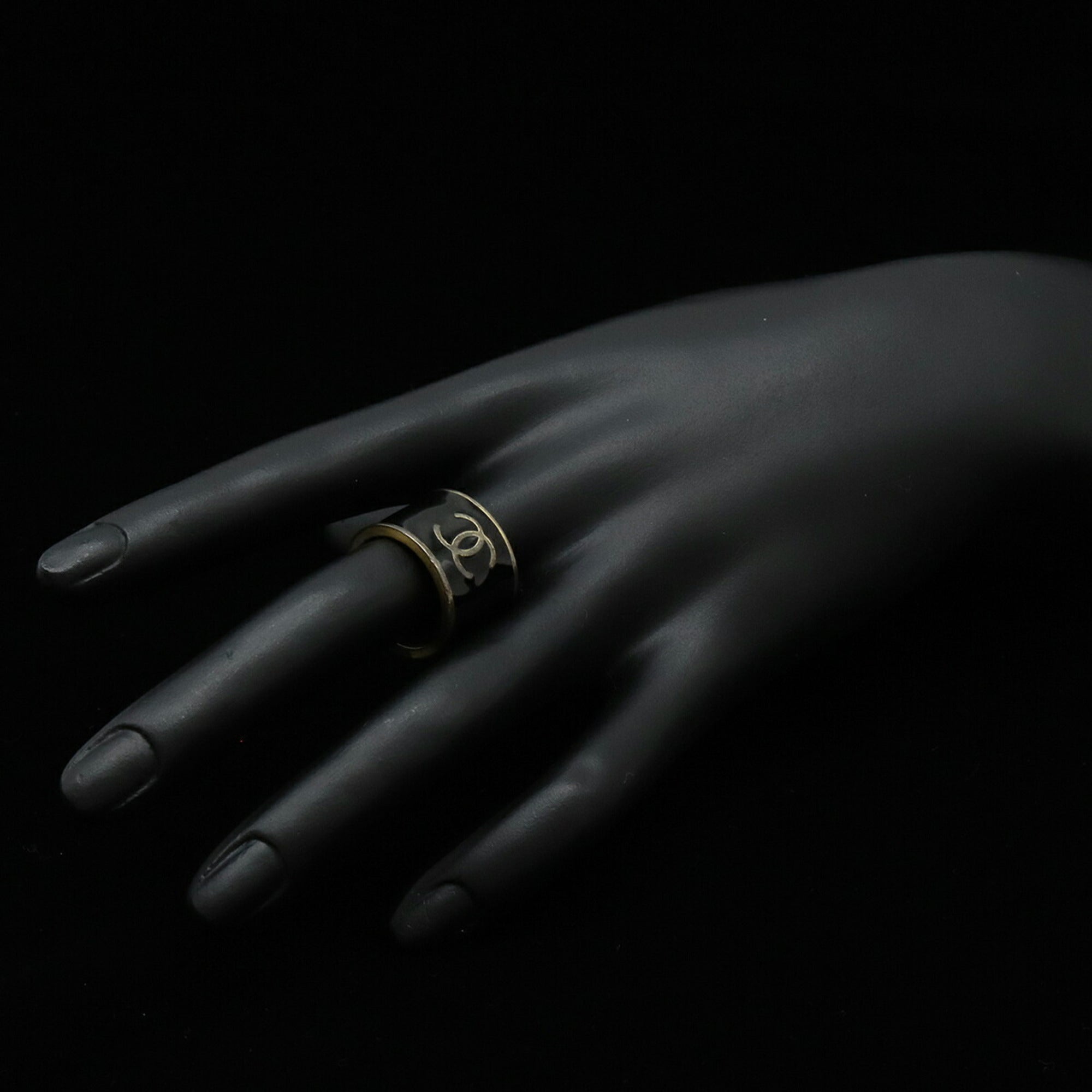 Chanel Metal Band Ring (Pre-Owned)
