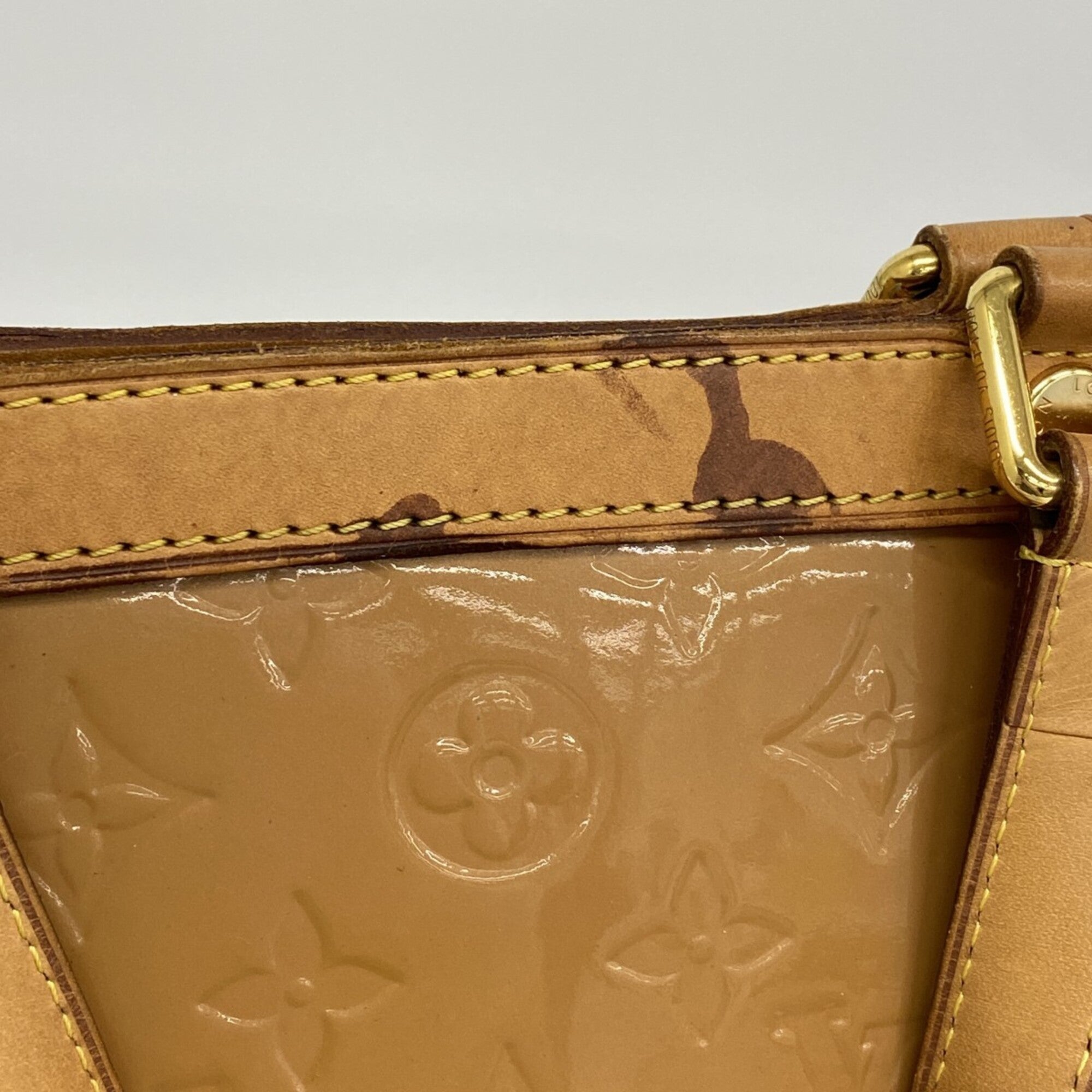 Louis Vuitton Rose Velours Handbag (Pre-Owned)