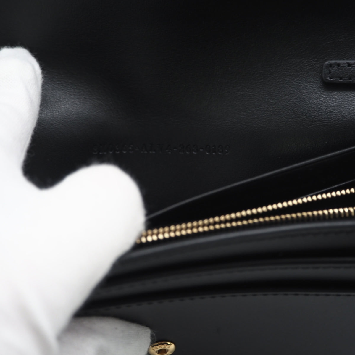 Fendi Black Leather Chain/Shoulder Wallet (Pre-Owned)
