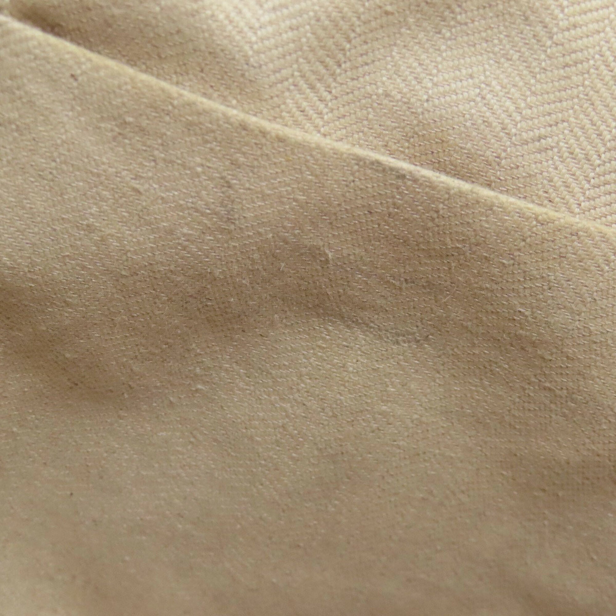 Loewe Beige Leather Handbag (Pre-Owned)