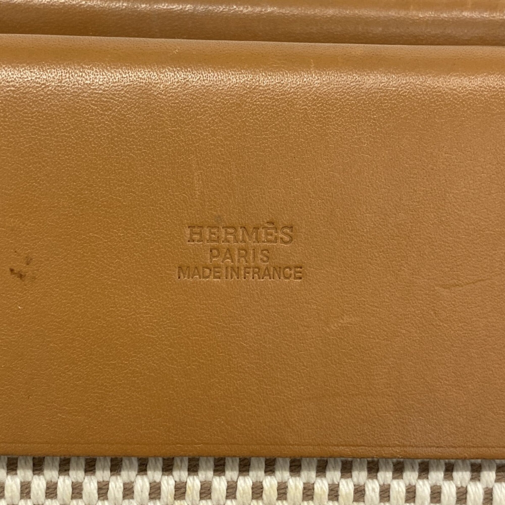 Hermes Natural Shoulder Bag (Pre-Owned)