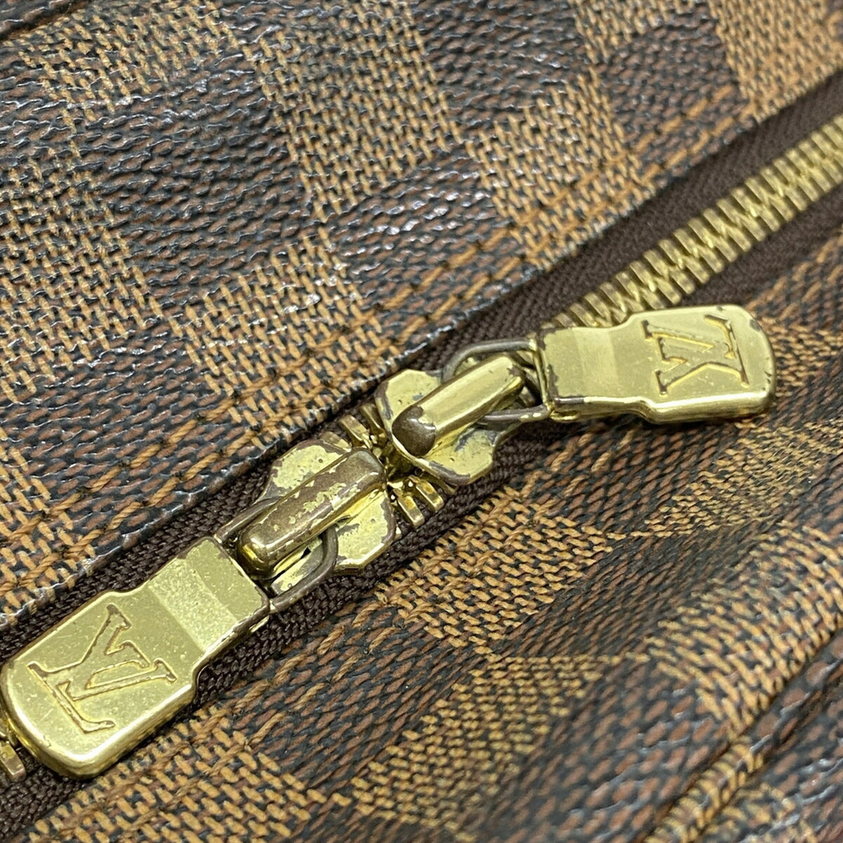 Louis Vuitton Ebene Shoulder Bag (Pre-Owned)