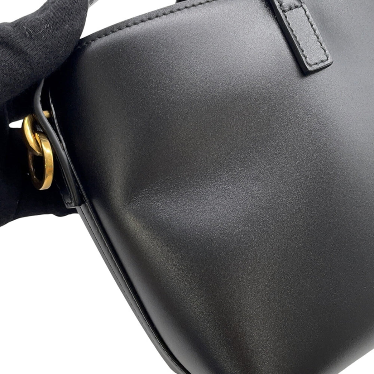 Yves Saint Laurent Black Leather Handbag (Pre-Owned)