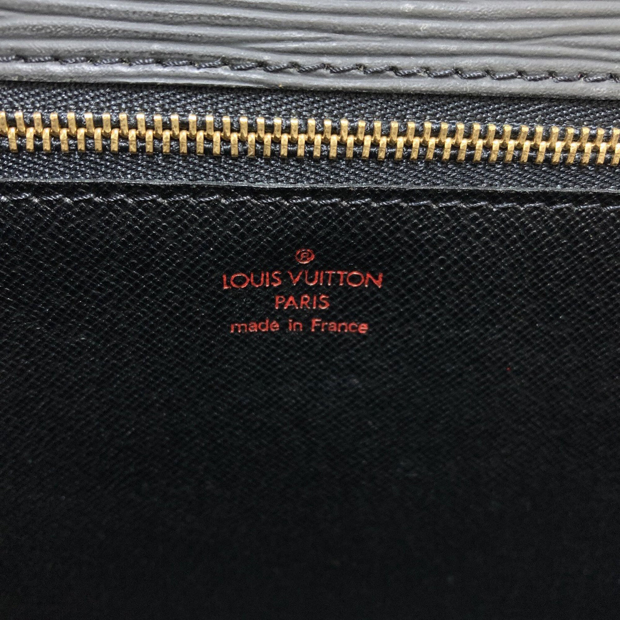 Louis Vuitton Noir Epi Leather Handbag (Pre-Owned)