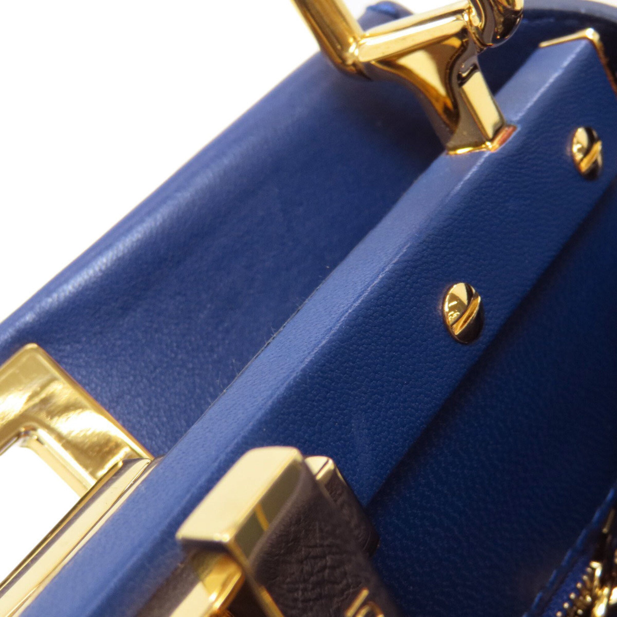 Fendi Blue Fur Handbag (Pre-Owned)
