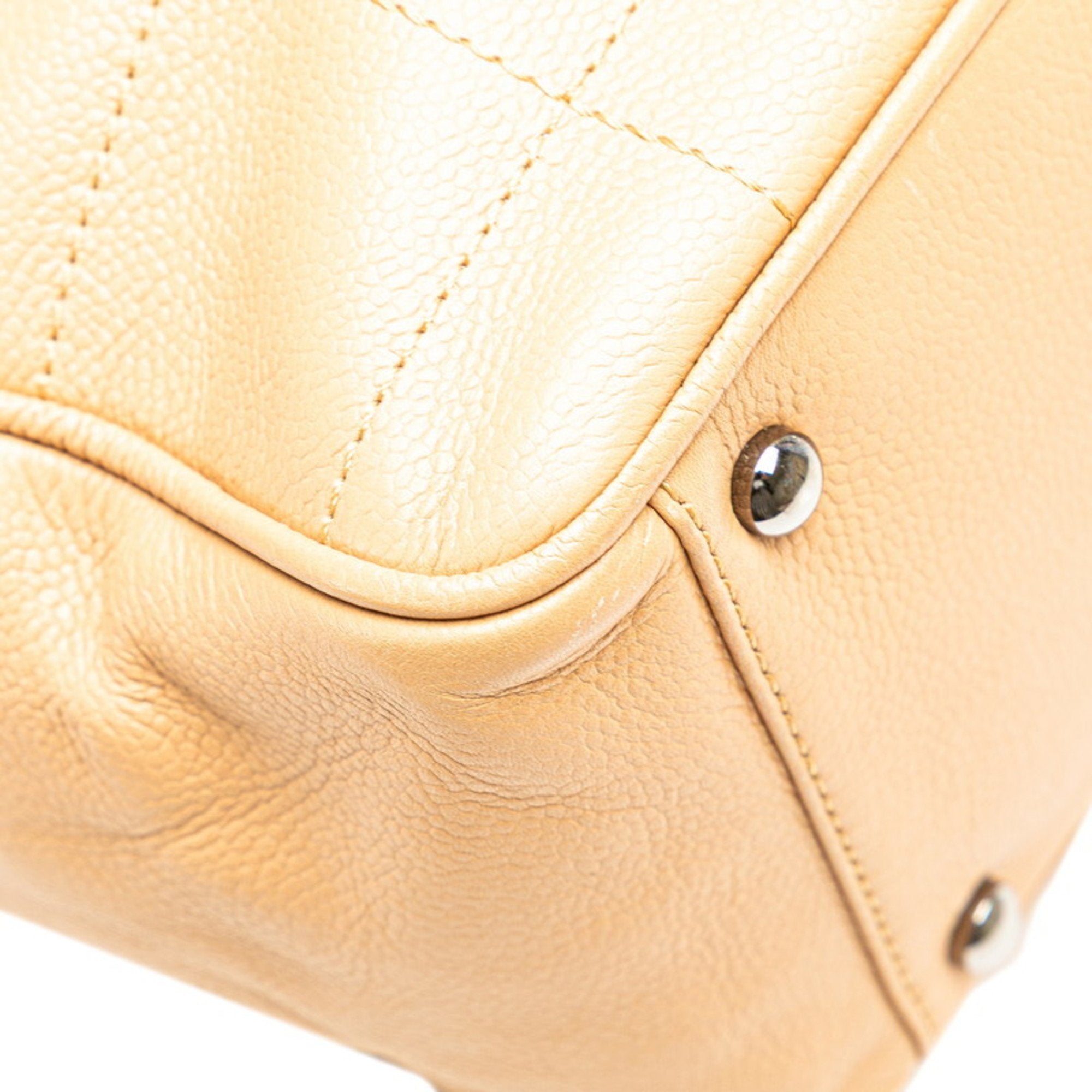 Chanel Beige Leather Handbag Tote Bag (Pre-Owned)