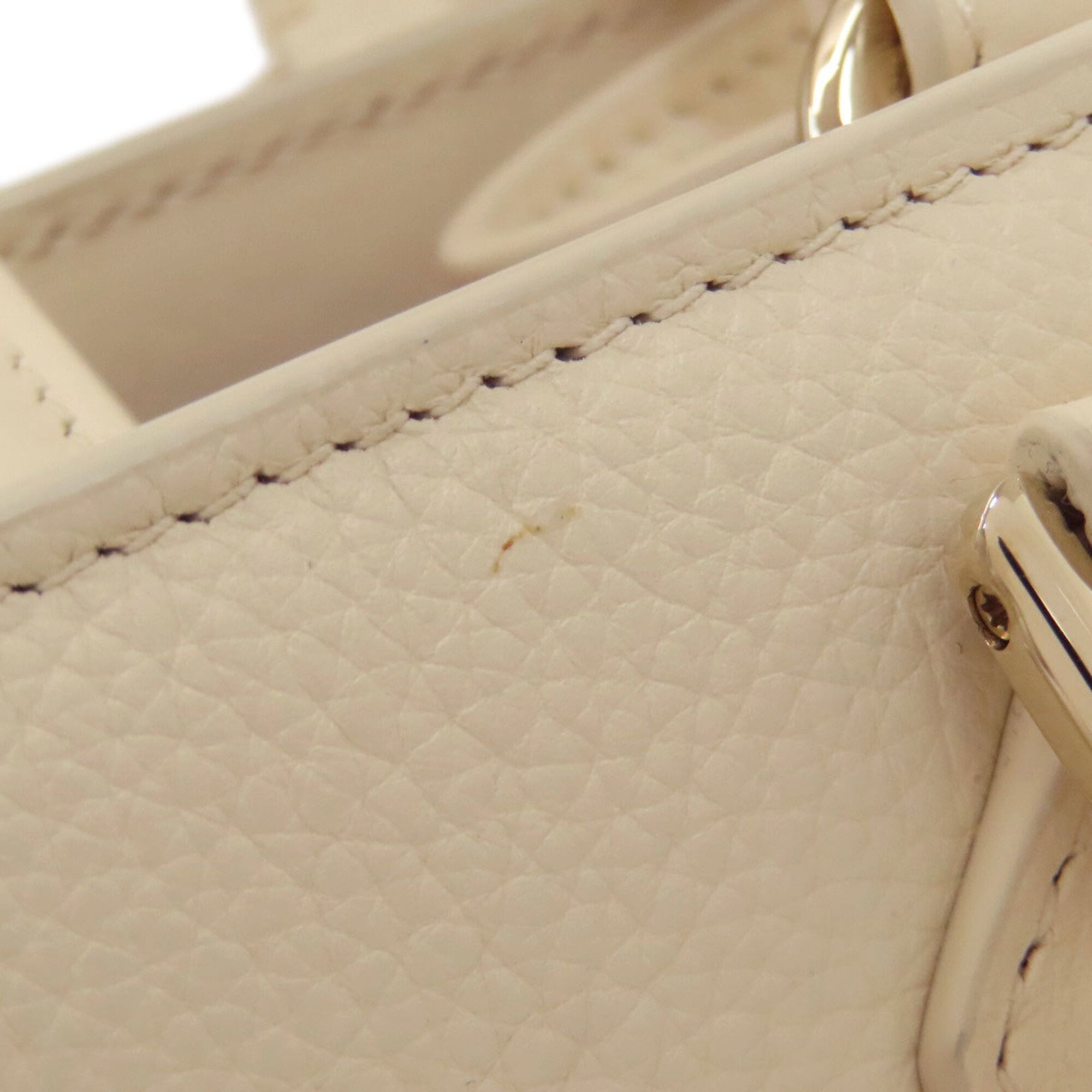 Bvlgari Bvlgari Bvlgari White Leather Handbag (Pre-Owned)