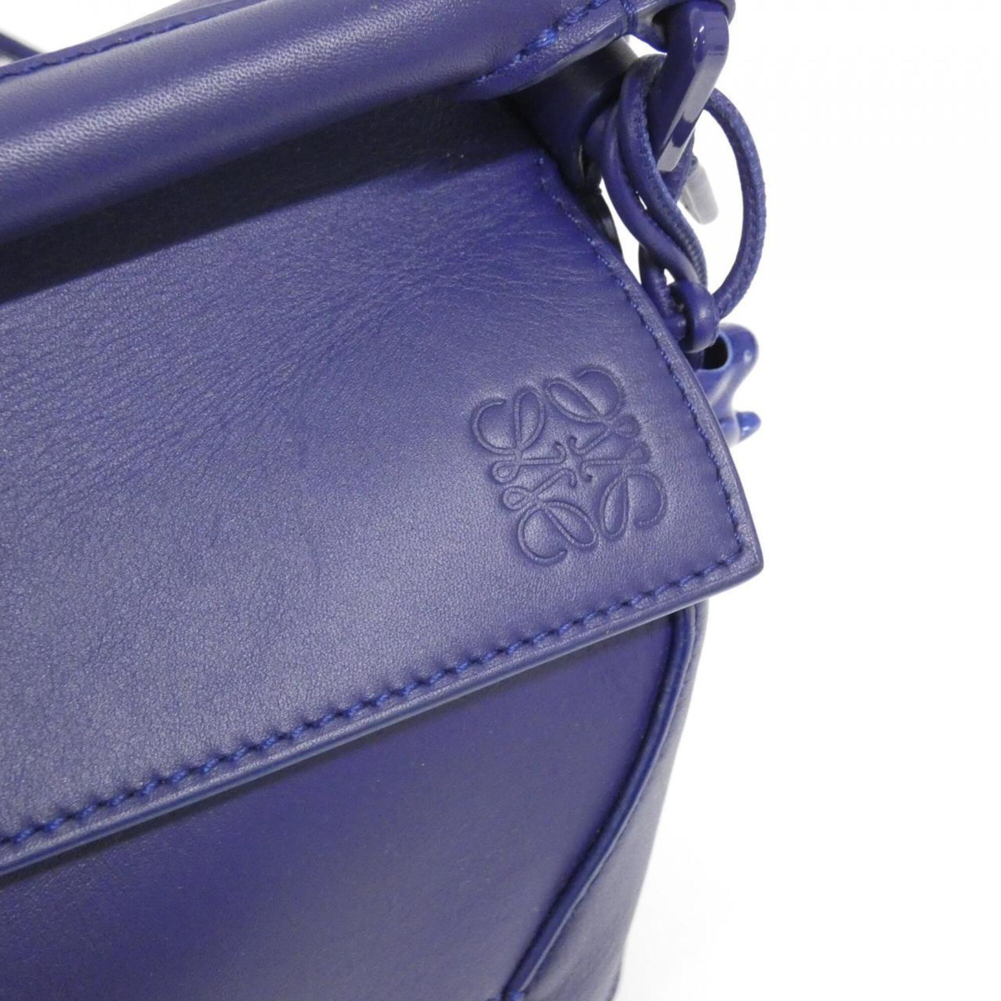 Loewe Deep Purple Purple Leather Handbag (Pre-Owned)