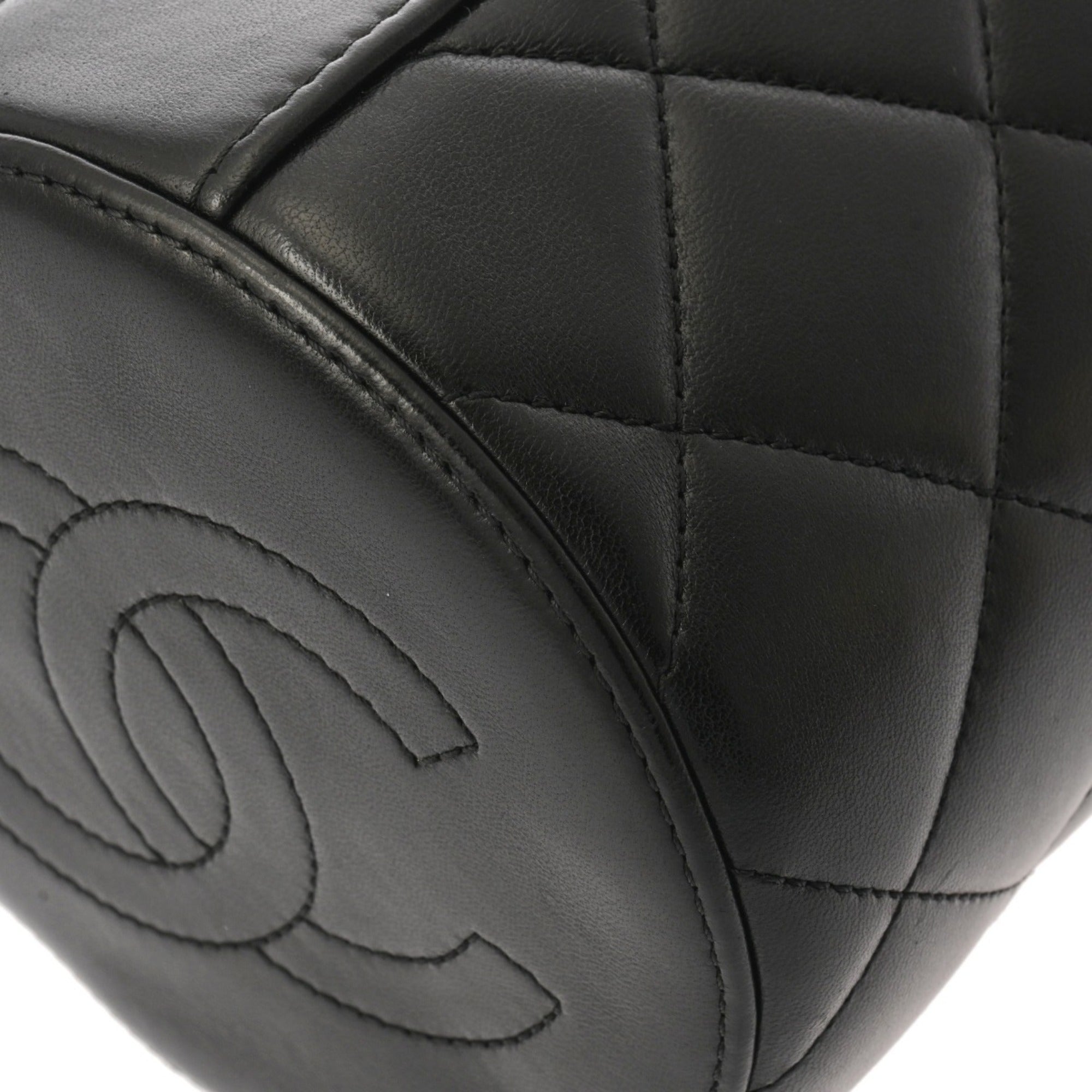 Chanel Black Gold Leather Shoulder Bag (Pre-Owned)