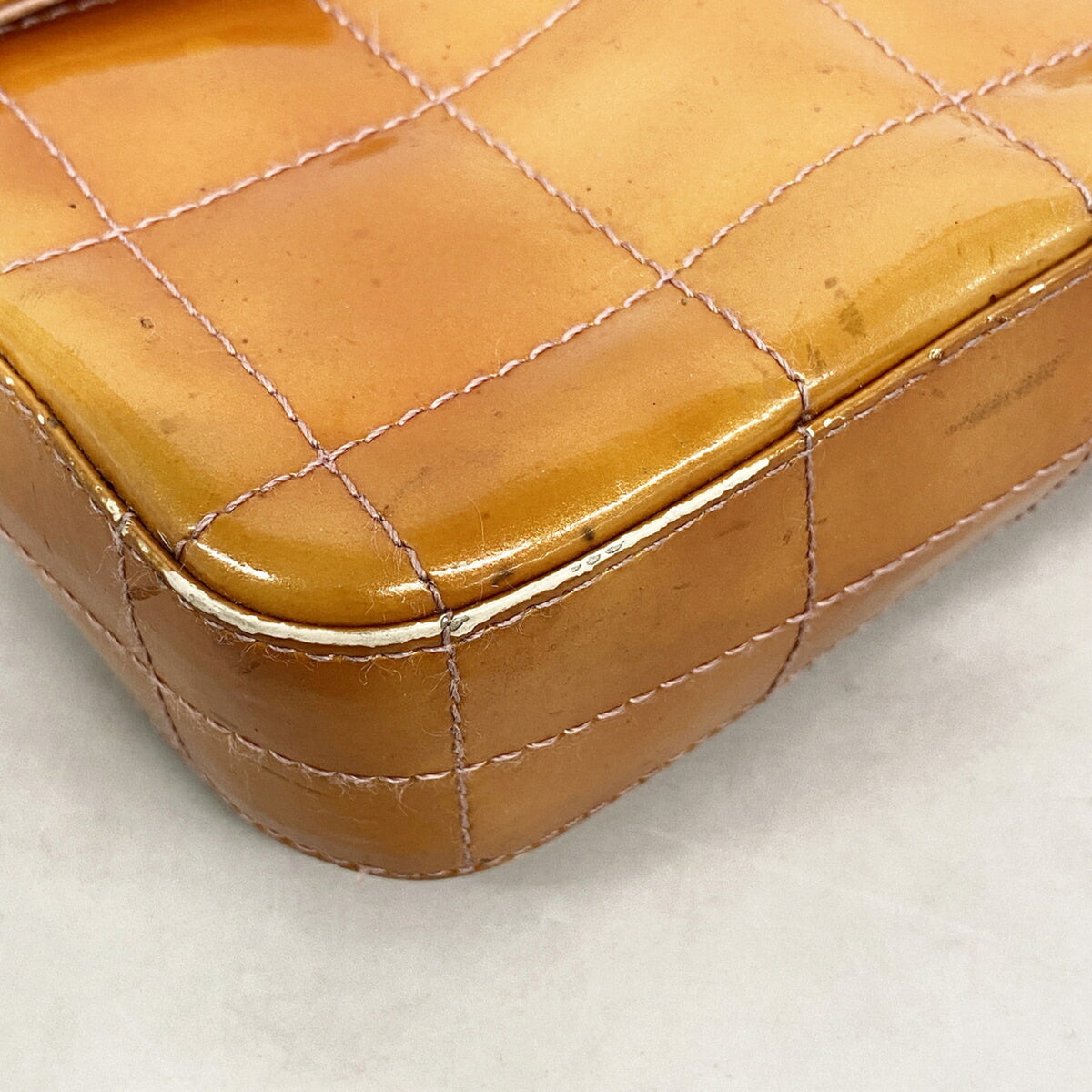 Chanel Orange Patent Leather Shoulder Bag (Pre-Owned)