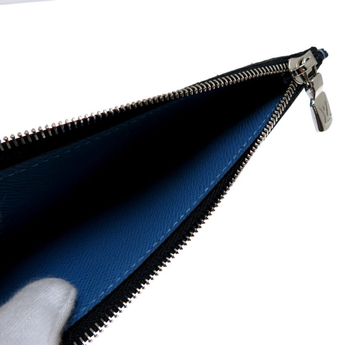 Louis Vuitton Blue Taigarama Card Wallet (Pre-Owned)