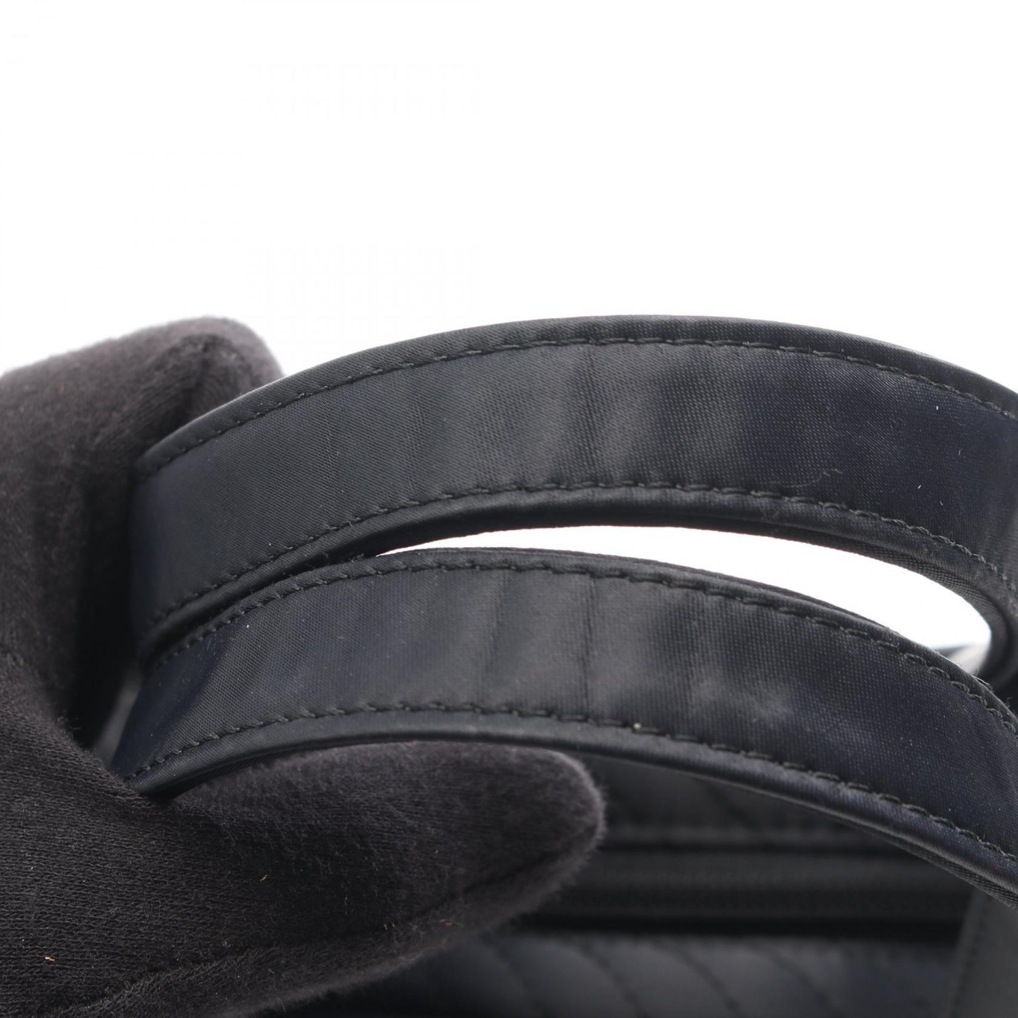 Yves Saint Laurent Navy Nylon Handbag (Pre-Owned)