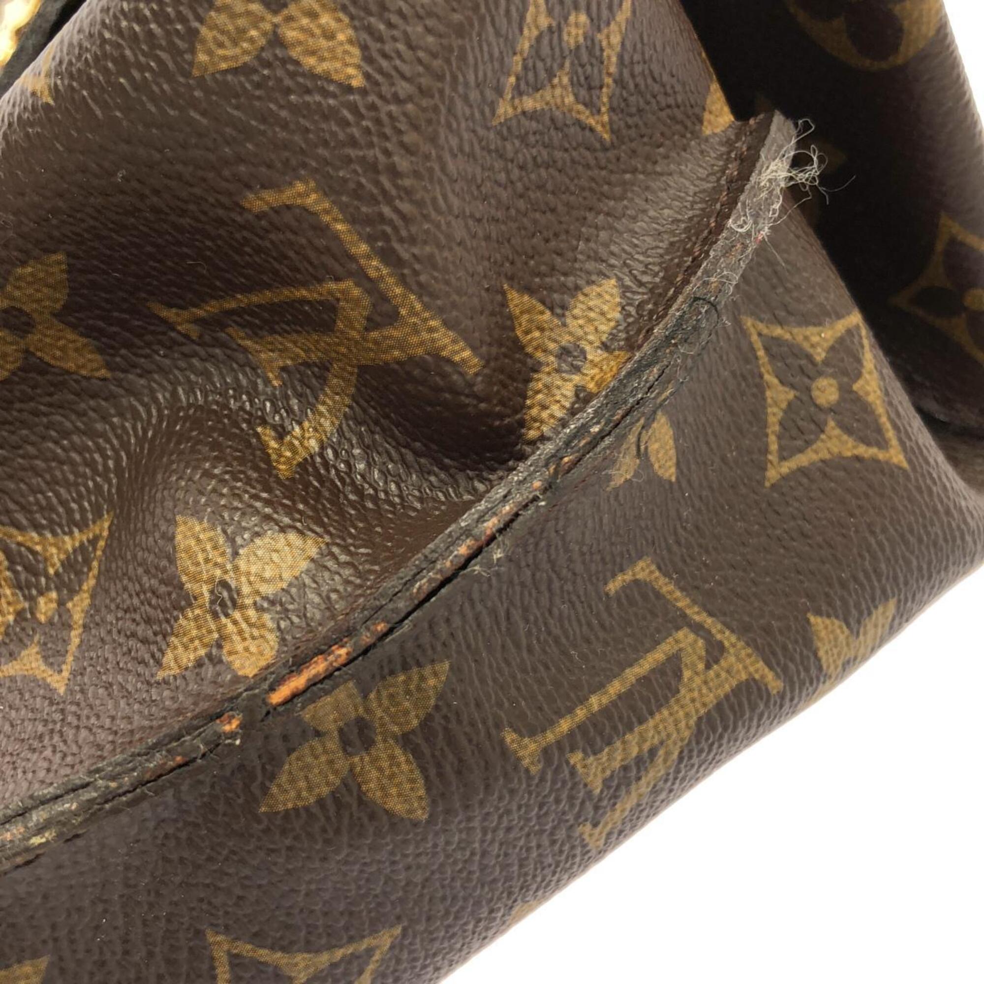 Louis Vuitton Marron Coated Canvas Shoulder Bag (Pre-Owned)
