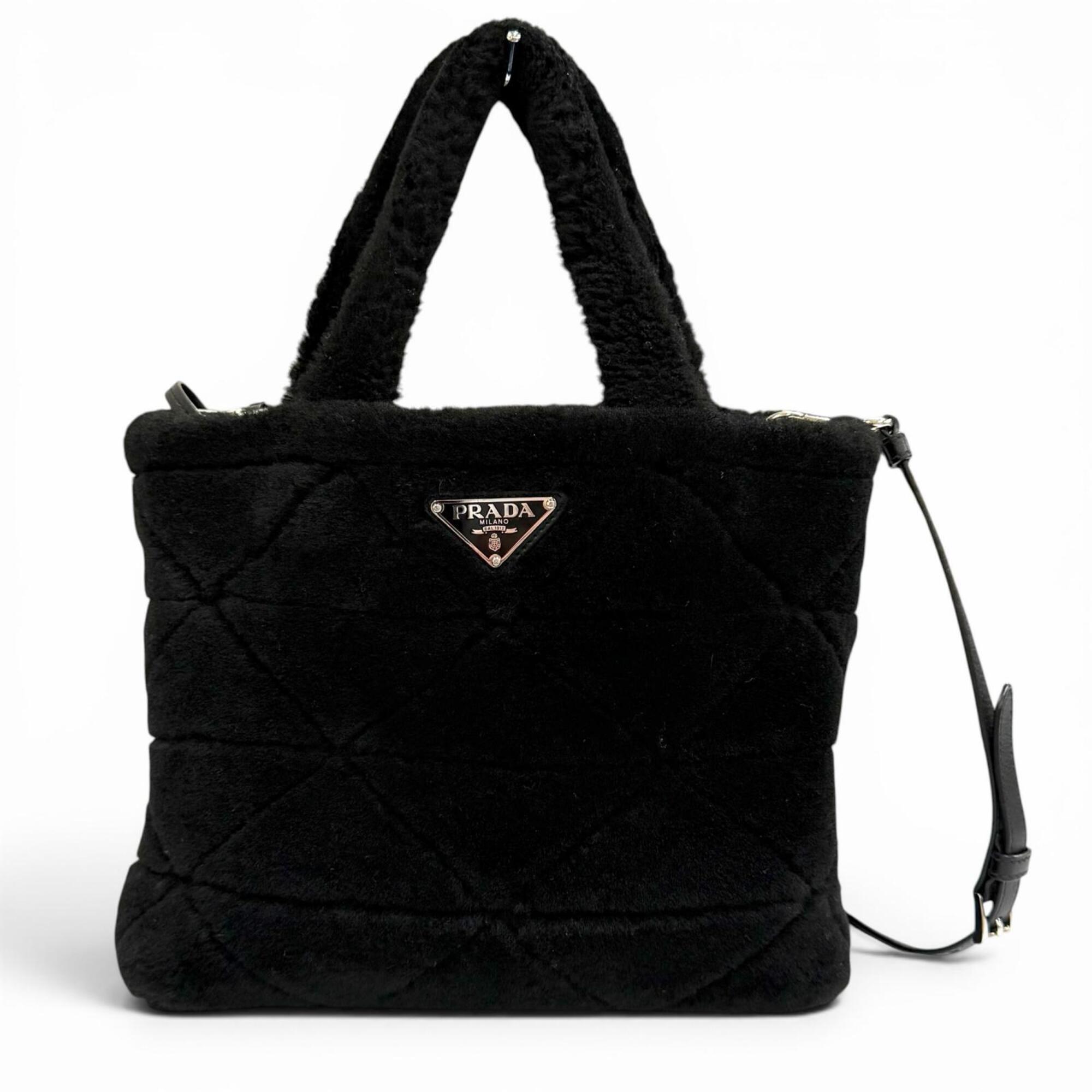 Prada Black Leather Pouch Shoulder Bag (Pre-Owned)
