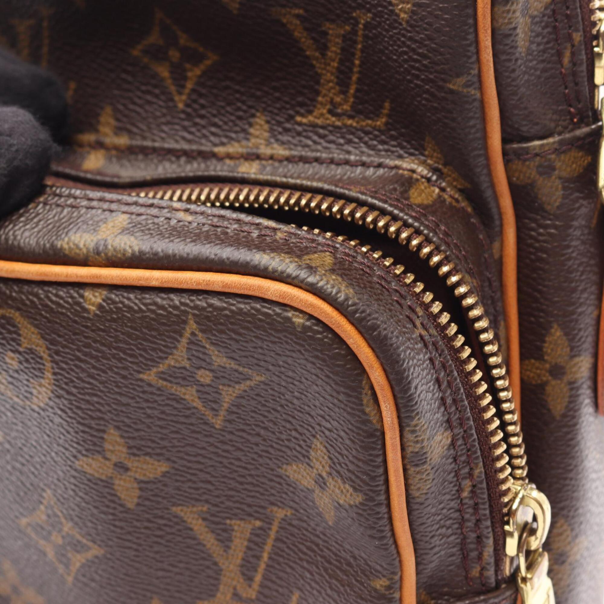 Louis Vuitton Brown Coated Canvas Pvc Monogram Leather Handbag Shoulder Bag (Pre-Owned)