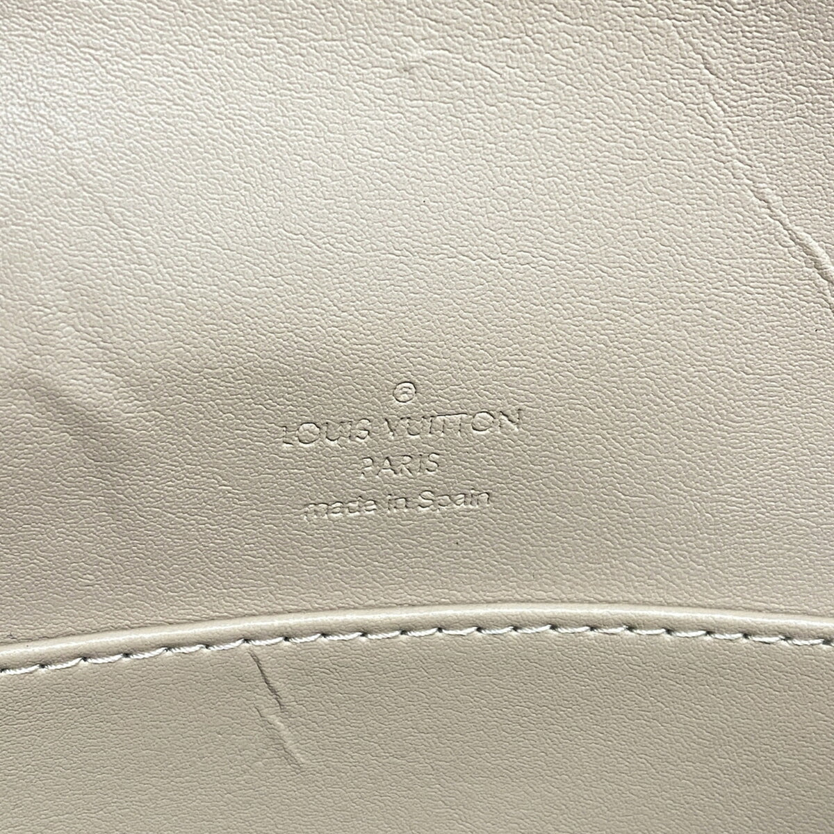 Louis Vuitton Beige Shoulder Bag (Pre-Owned)