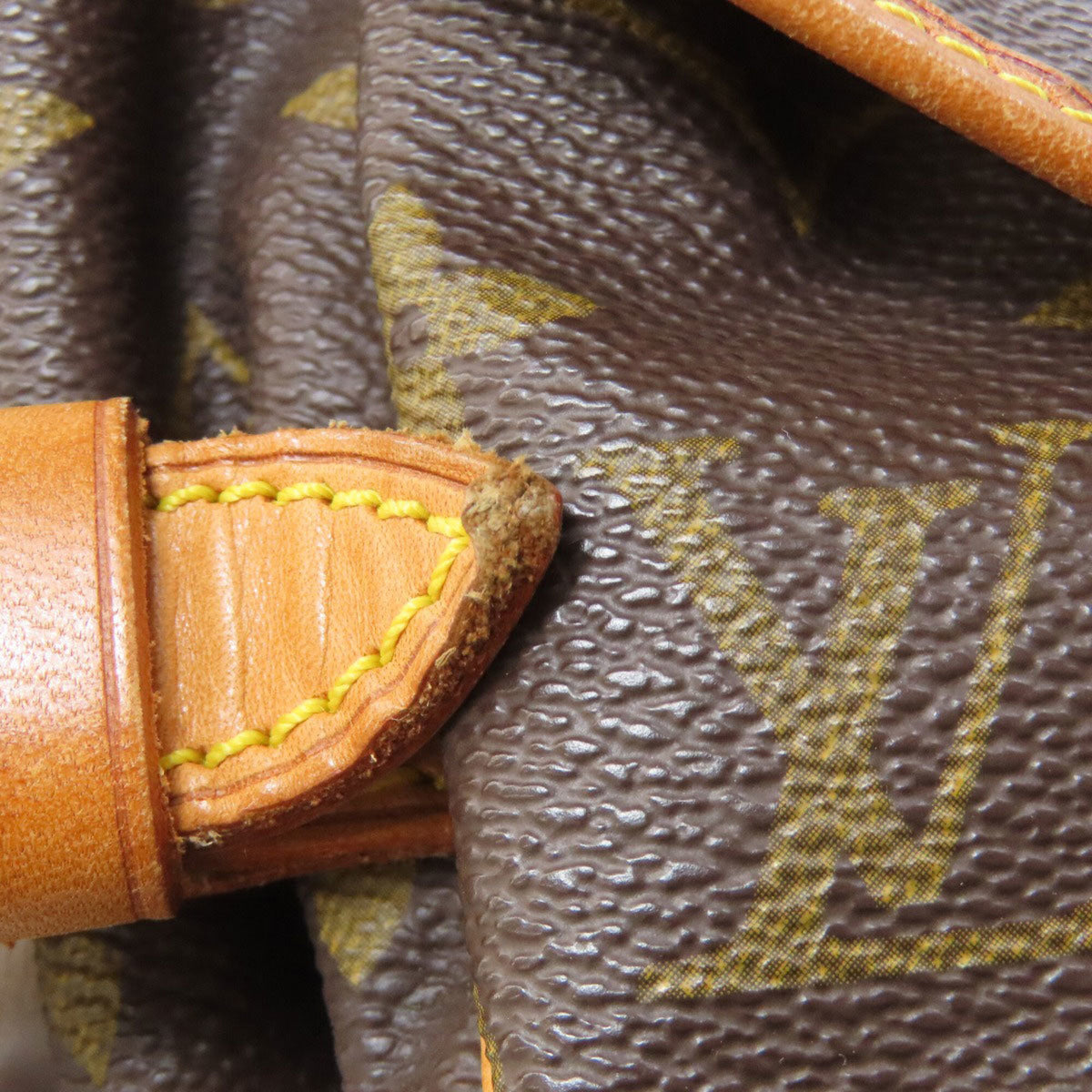 Louis Vuitton Monogram Monogram Shoulder Bag (Pre-Owned)