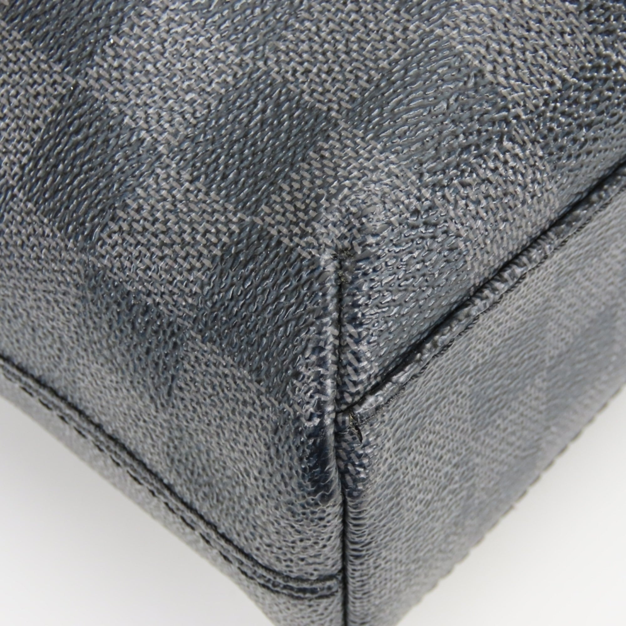 Louis Vuitton Black Dark Gray Damier Graphite Shoulder Bag (Pre-Owned)