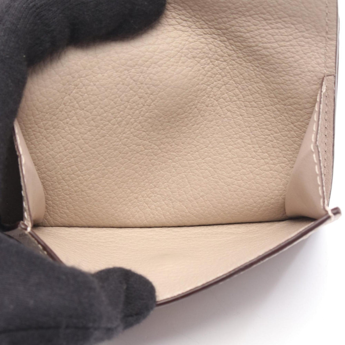 Louis Vuitton Beige Grayish Leather Wallet (Tri-Fold) (Pre-Owned)