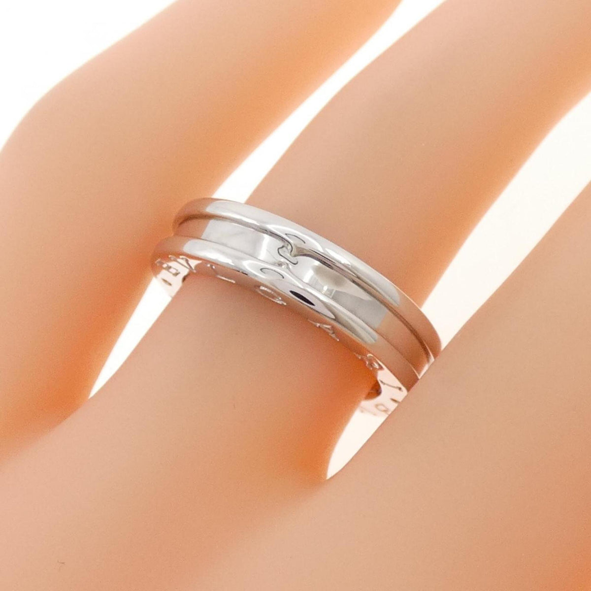 Bvlgari White Gold (18K) Band Ring (Pre-Owned)