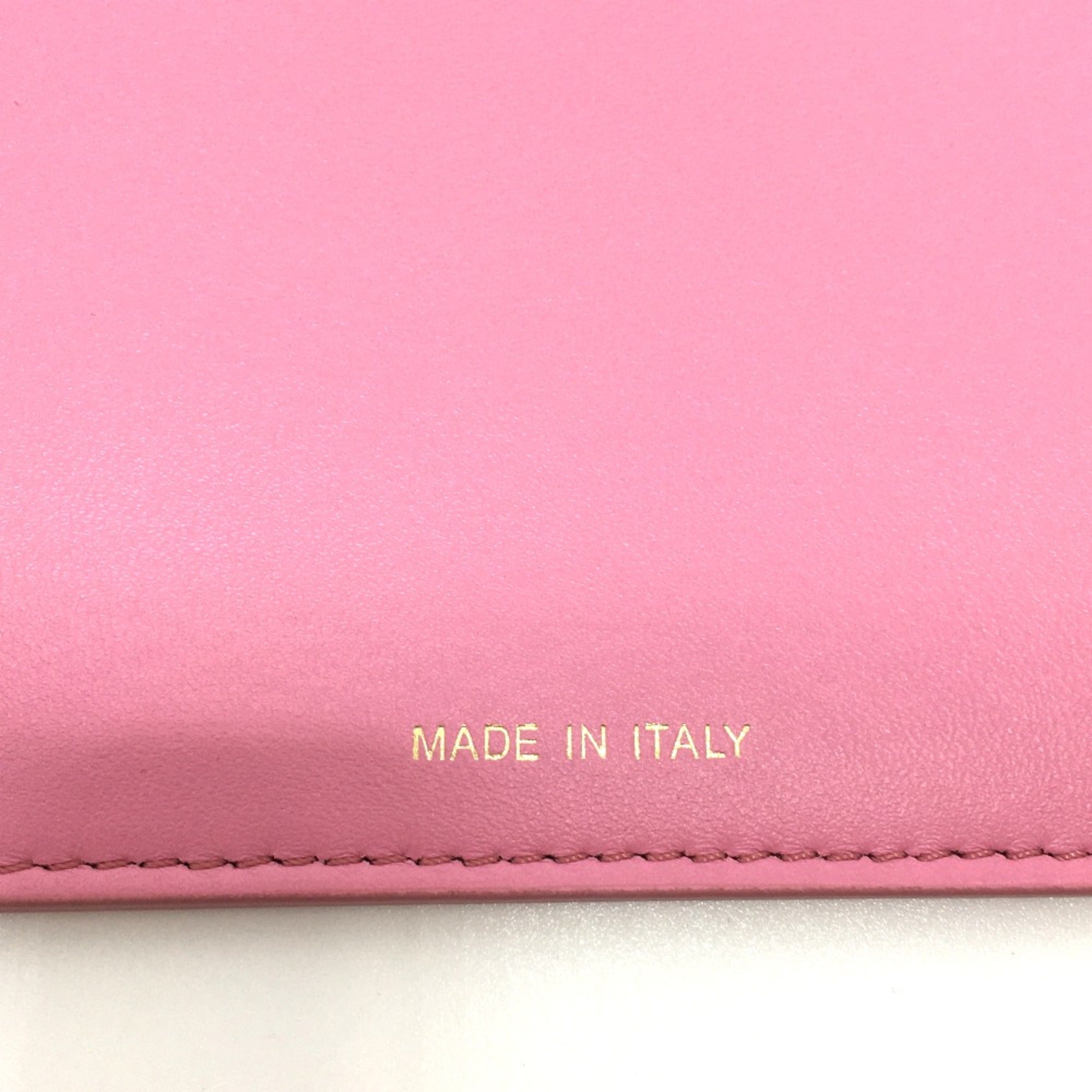 Fendi Pink Leather Pouch (Pre-Owned)