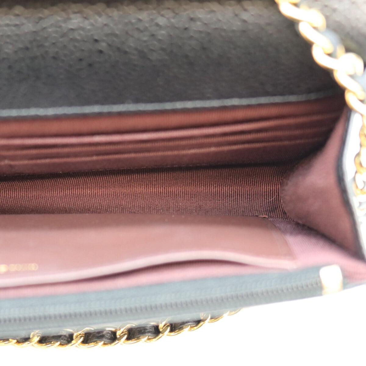 Chanel Black Grained Calfskin Shoulder Bag (Pre-Owned)