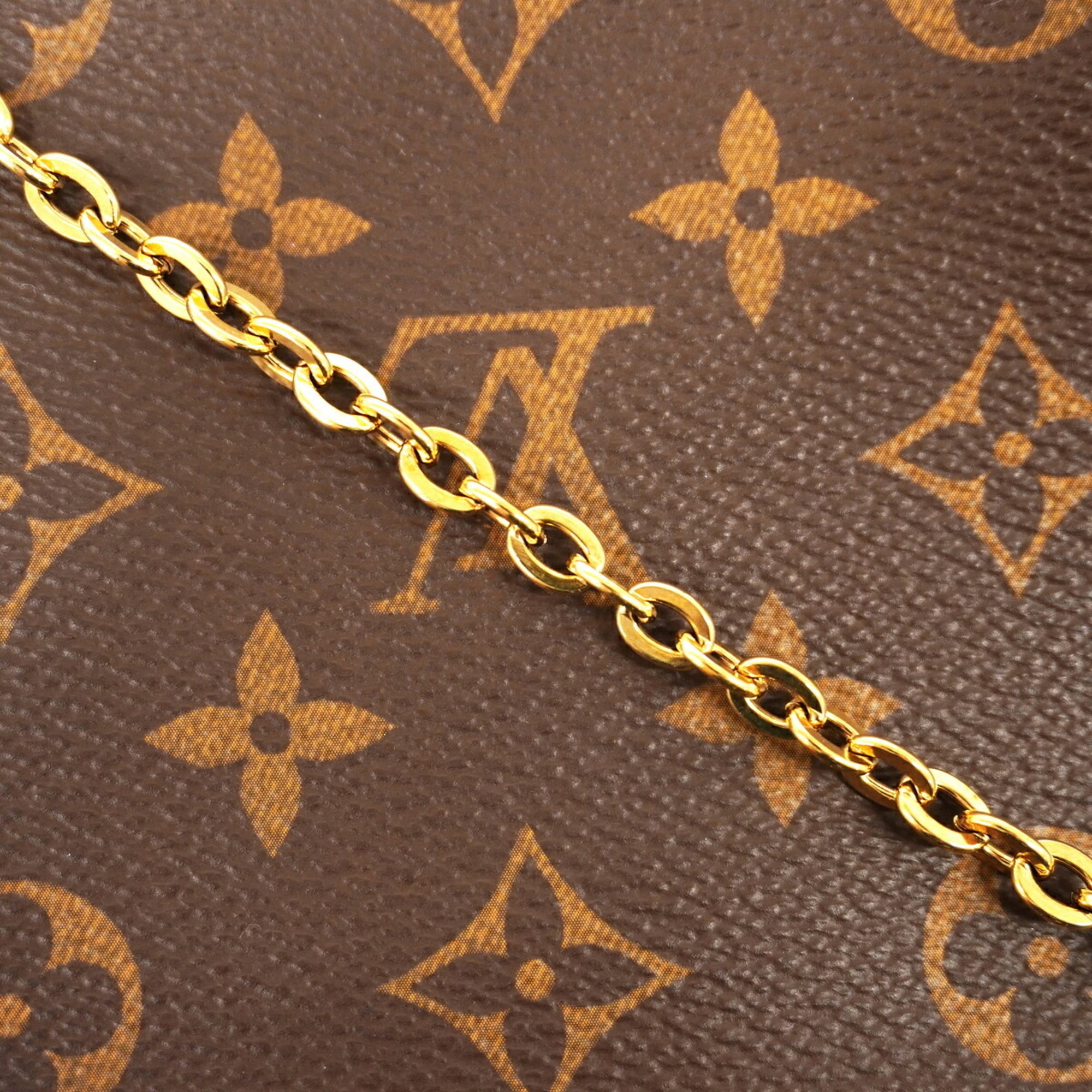 Louis Vuitton Brown Khaki Shoulder Bag (Pre-Owned)