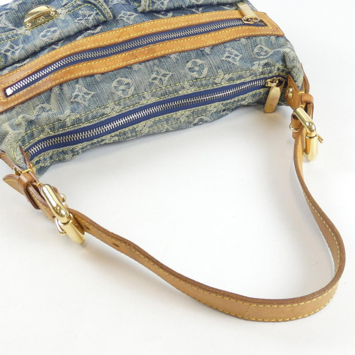 Louis Vuitton Blue Denim Canvas Shoulder Bag (Pre-Owned)