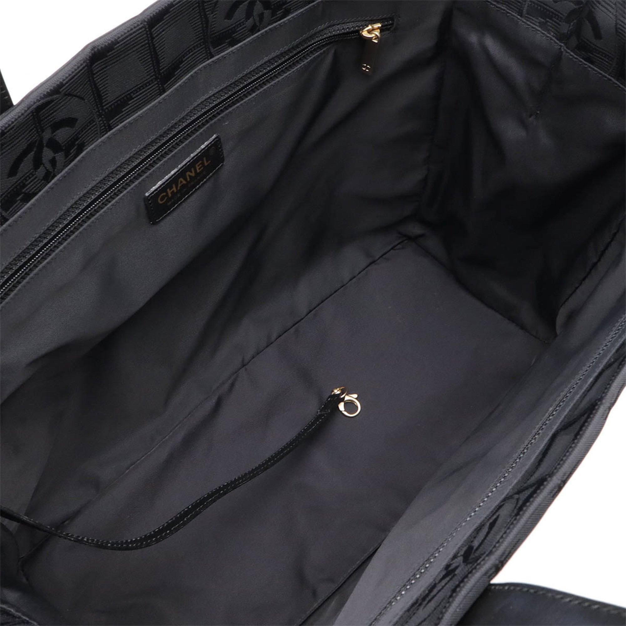 Chanel Black Jacquard Leather Shoulder Bag Tote Bag (Pre-Owned)