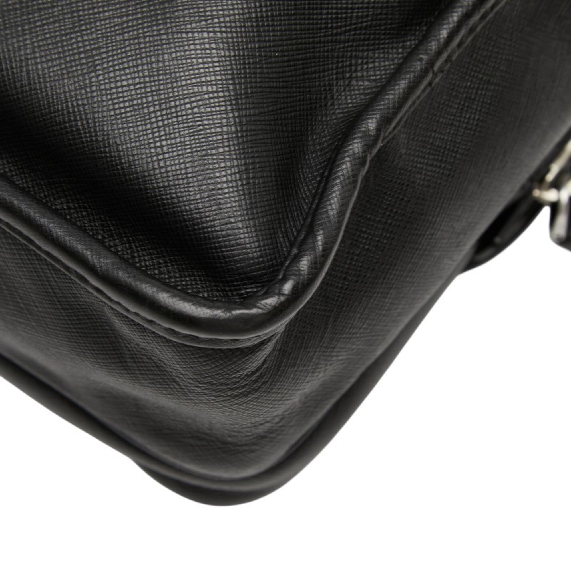 Prada Black Leather Messenger Bag Shoulder Bag (Pre-Owned)