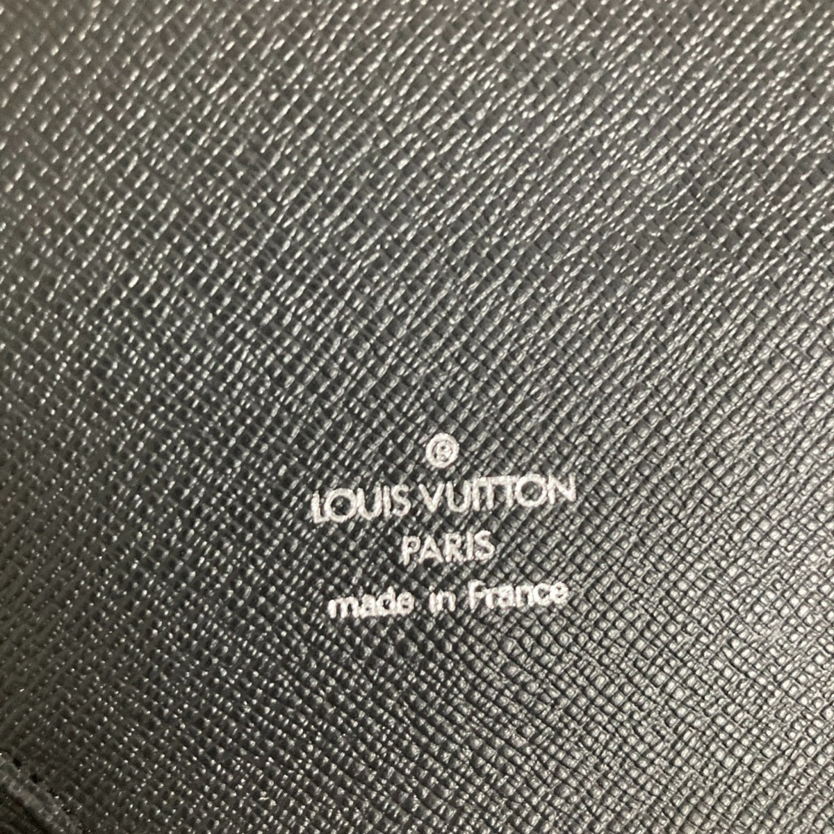 Louis Vuitton Ardoise Black Taiga Leather Long Wallet (Bi-Fold) (Pre-Owned)