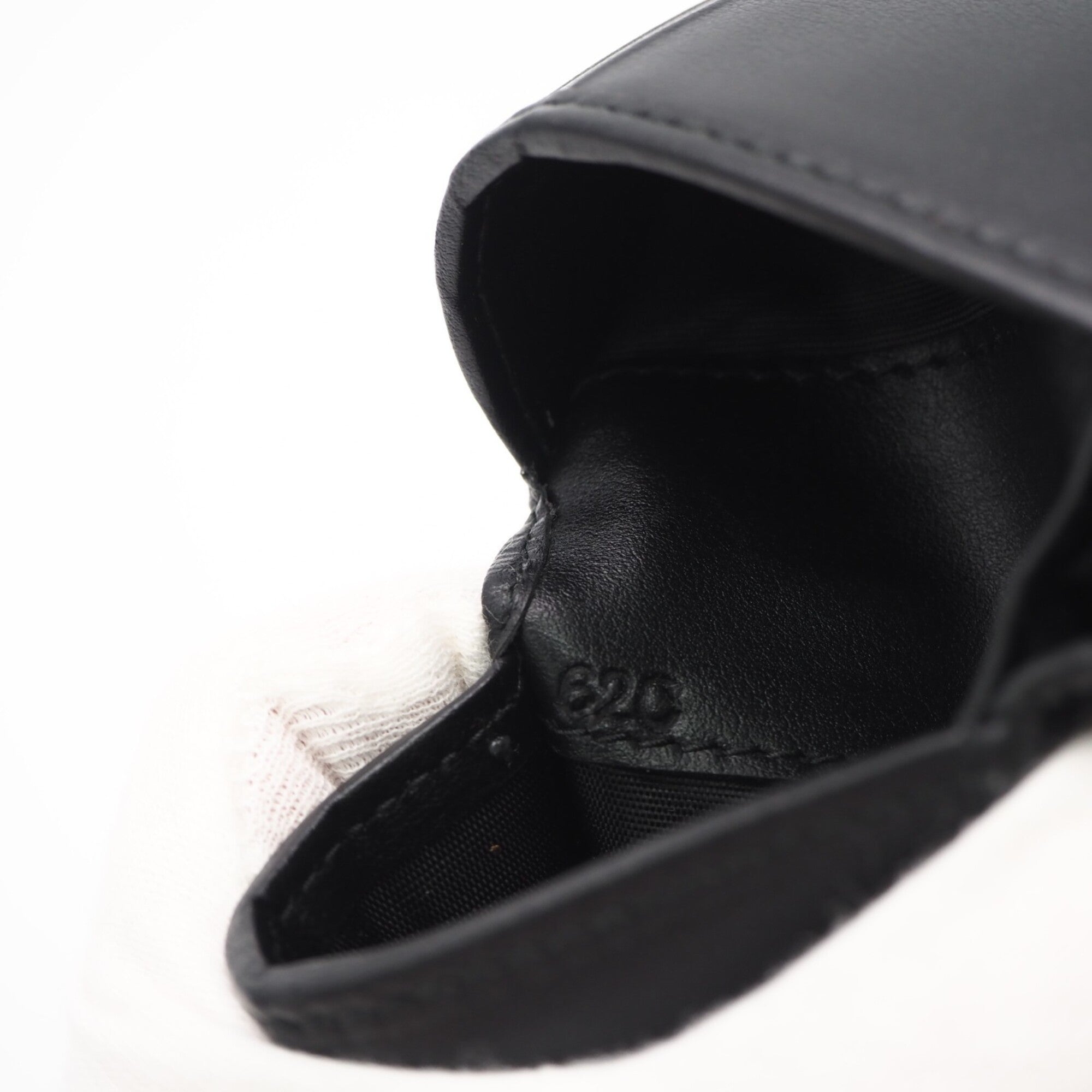 Prada Black Leather Wallet (Bi-Fold) (Pre-Owned)