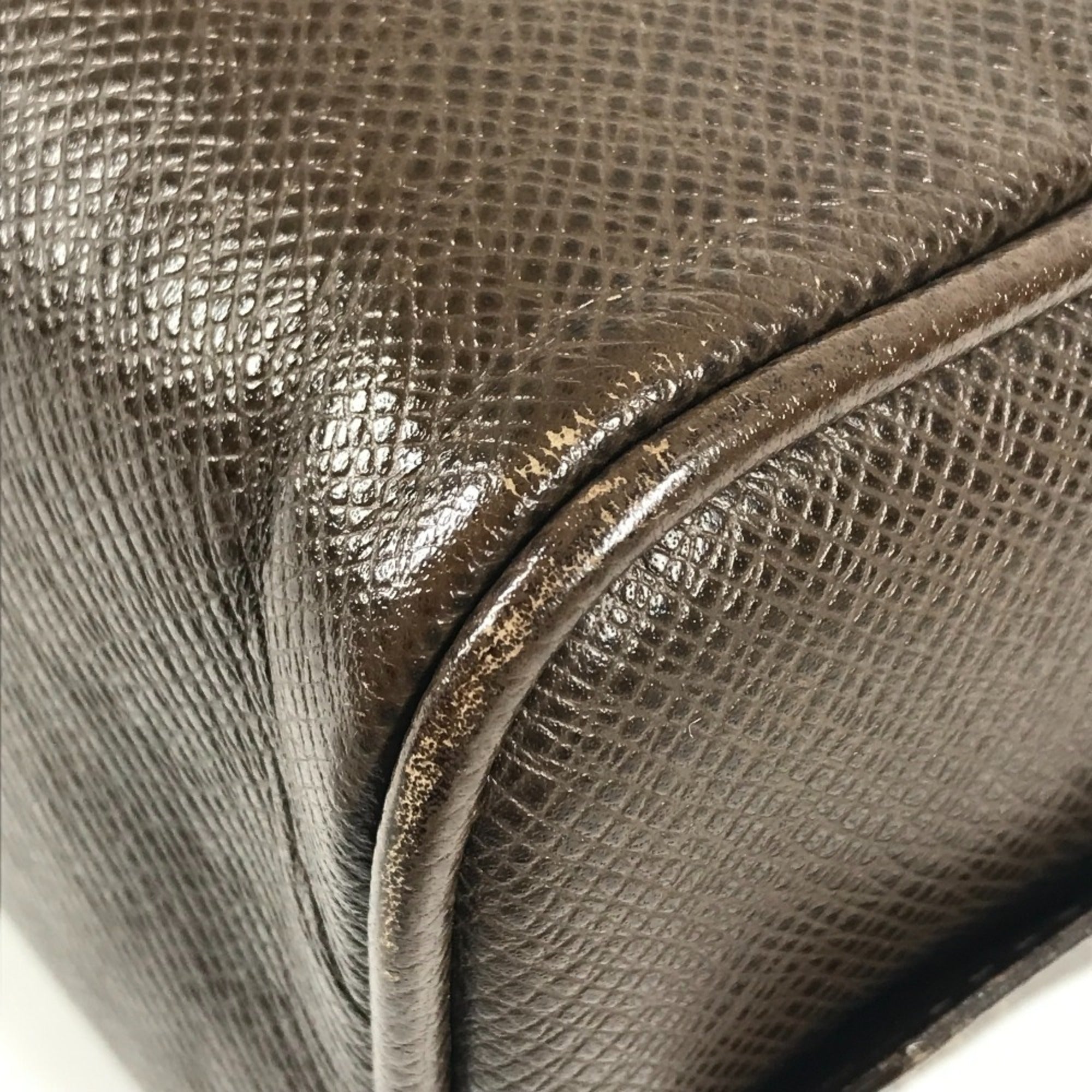 Louis Vuitton Brown Grizzly Taiga Leather Pouch (Pre-Owned)