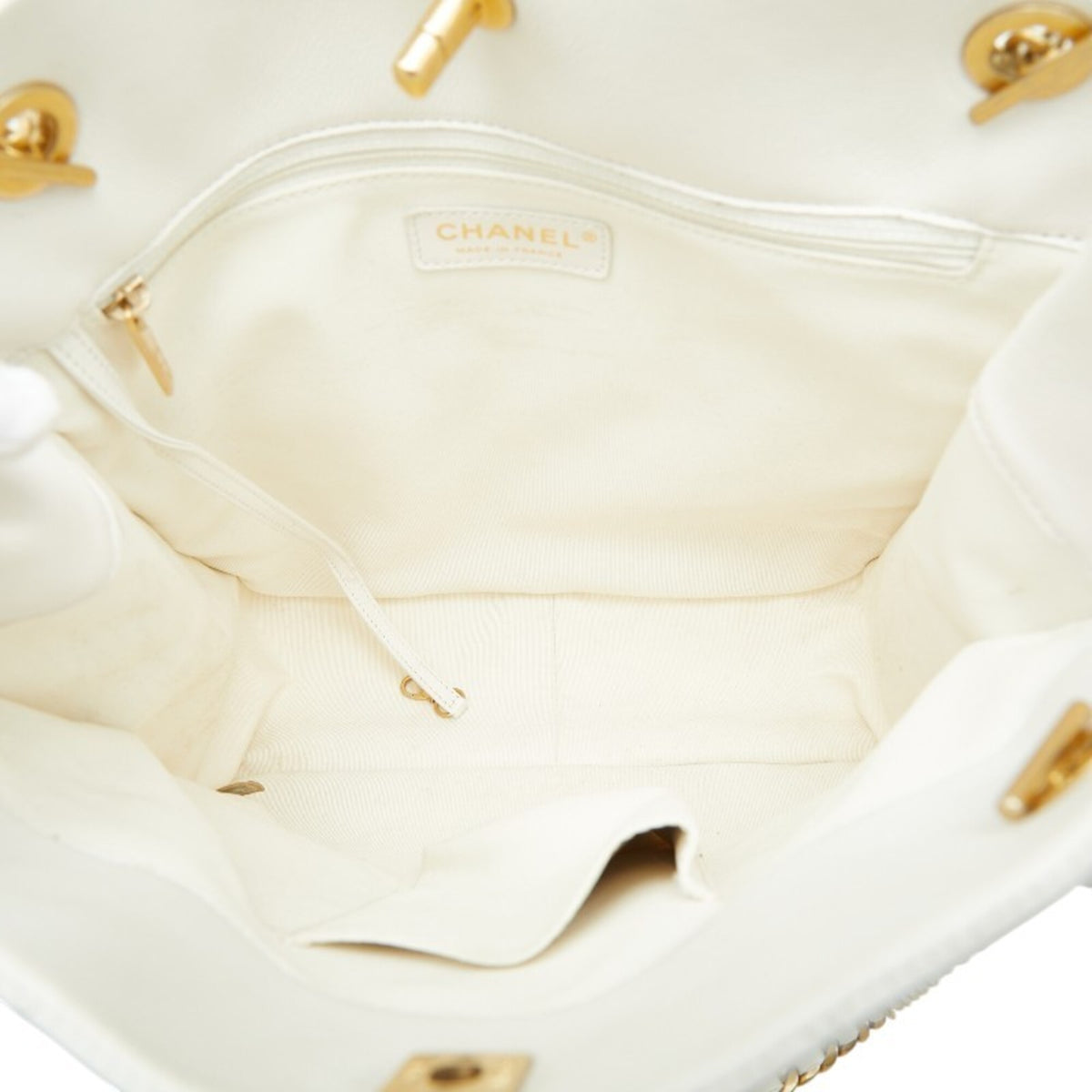 Chanel White Grained Calfskin Shoulder Bag Tote Bag (Pre-Owned)