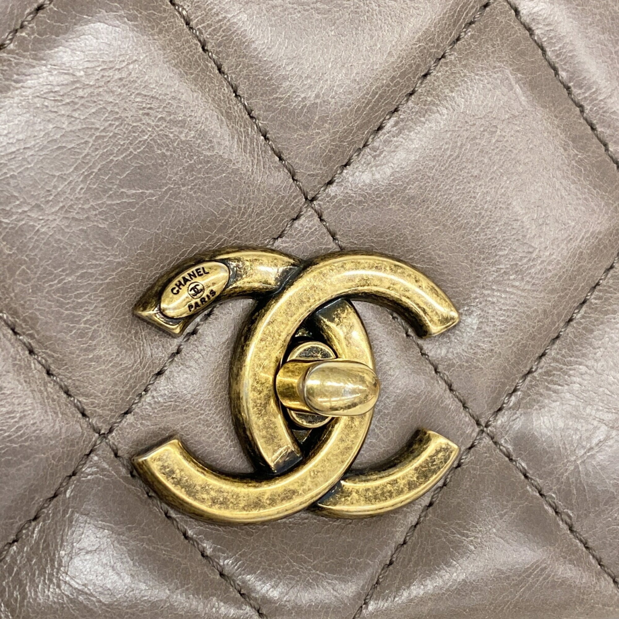 Chanel Grayish Leather Shoulder Bag (Pre-Owned)